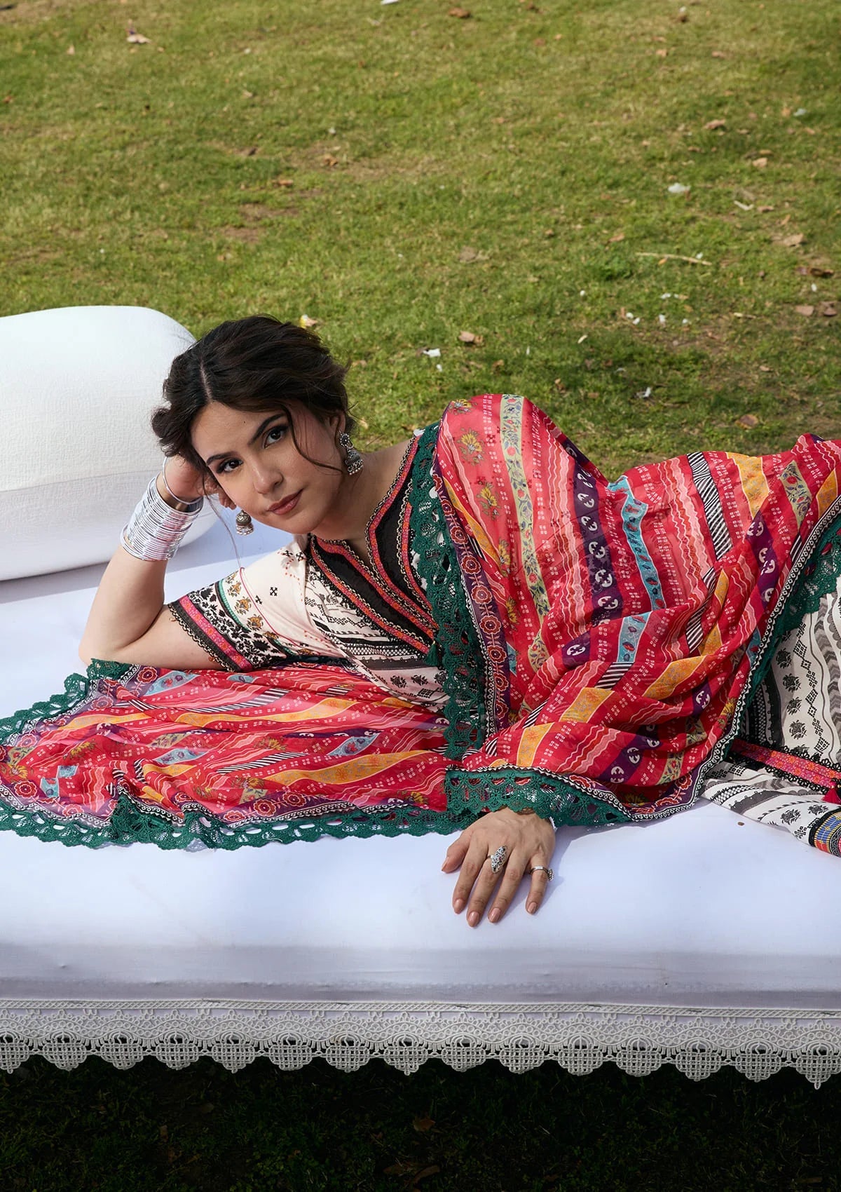 [ SUIT D ] - KAHF AANGAN LUXURY PRINT LAWN WITH CHIFFON DUPATTA 2026