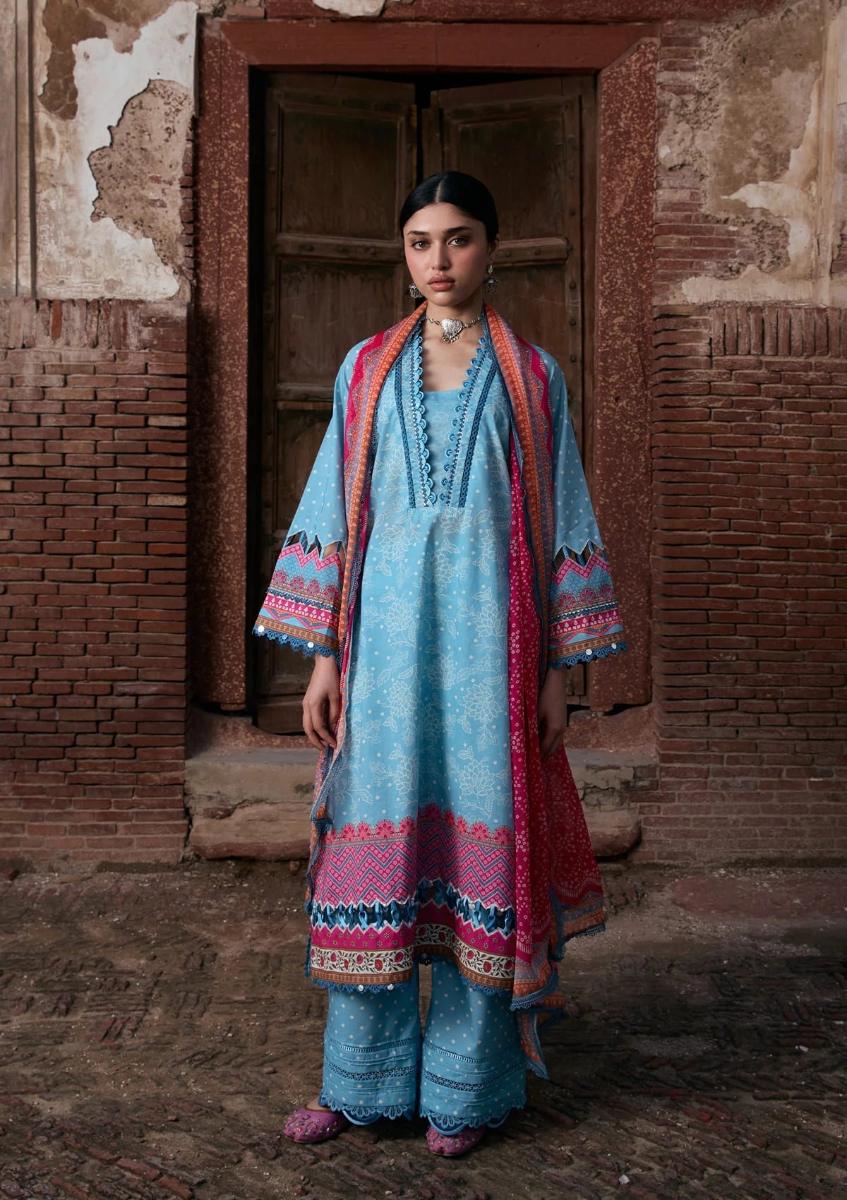 [ SUIT P ] - KAHF AANGAN LUXURY PRINT LAWN WITH CHIFFON DUPATTA 2026