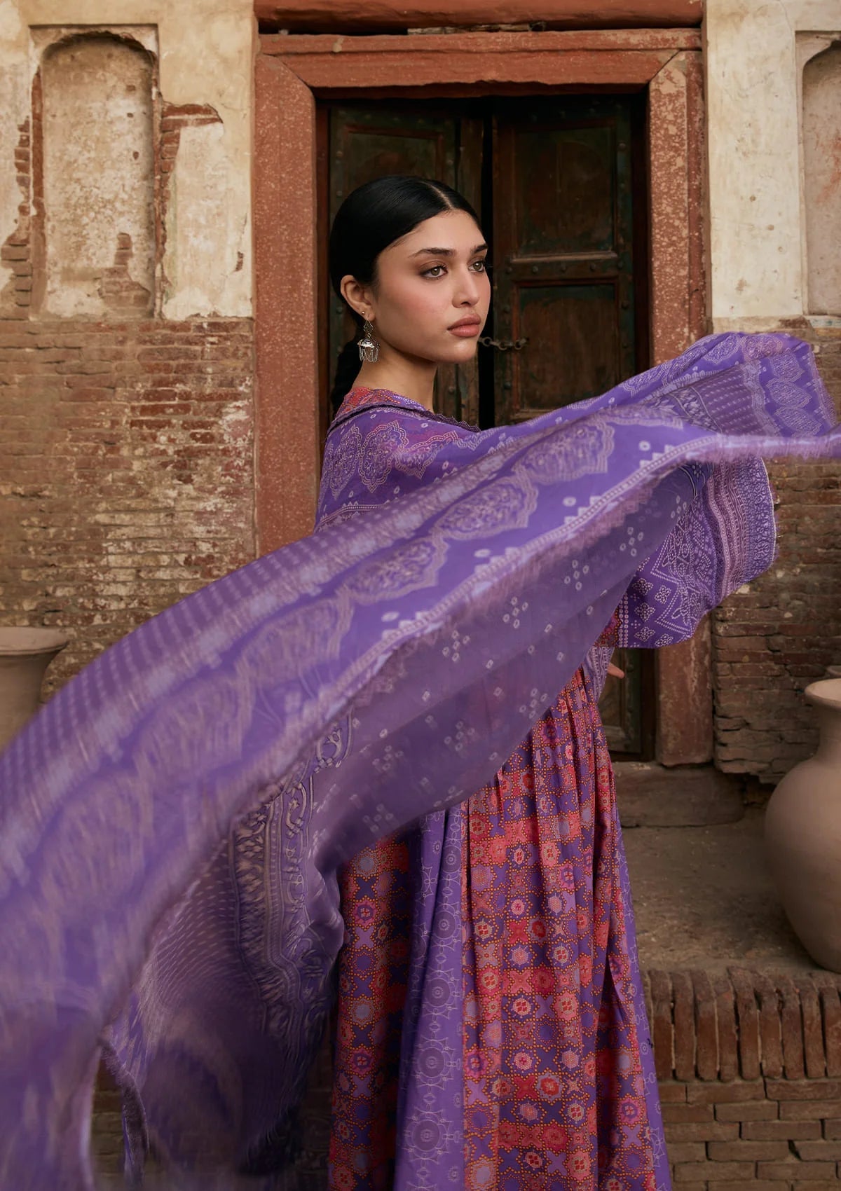 [ SUIT I ] - KAHF AANGAN LUXURY PRINT LAWN WITH CHIFFON DUPATTA 2026