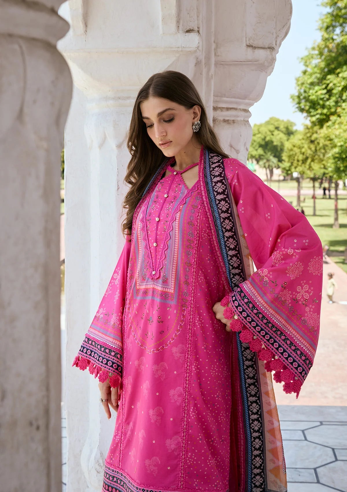 [ SUIT O ] - KAHF AANGAN LUXURY PRINT LAWN WITH CHIFFON DUPATTA 2026