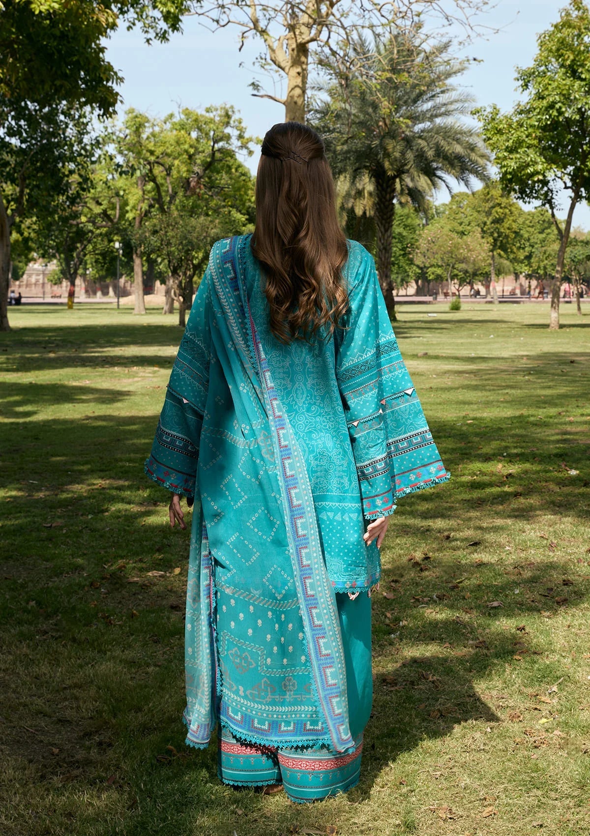 [ SUIT N ] - KAHF AANGAN LUXURY PRINT LAWN WITH CHIFFON DUPATTA 2026