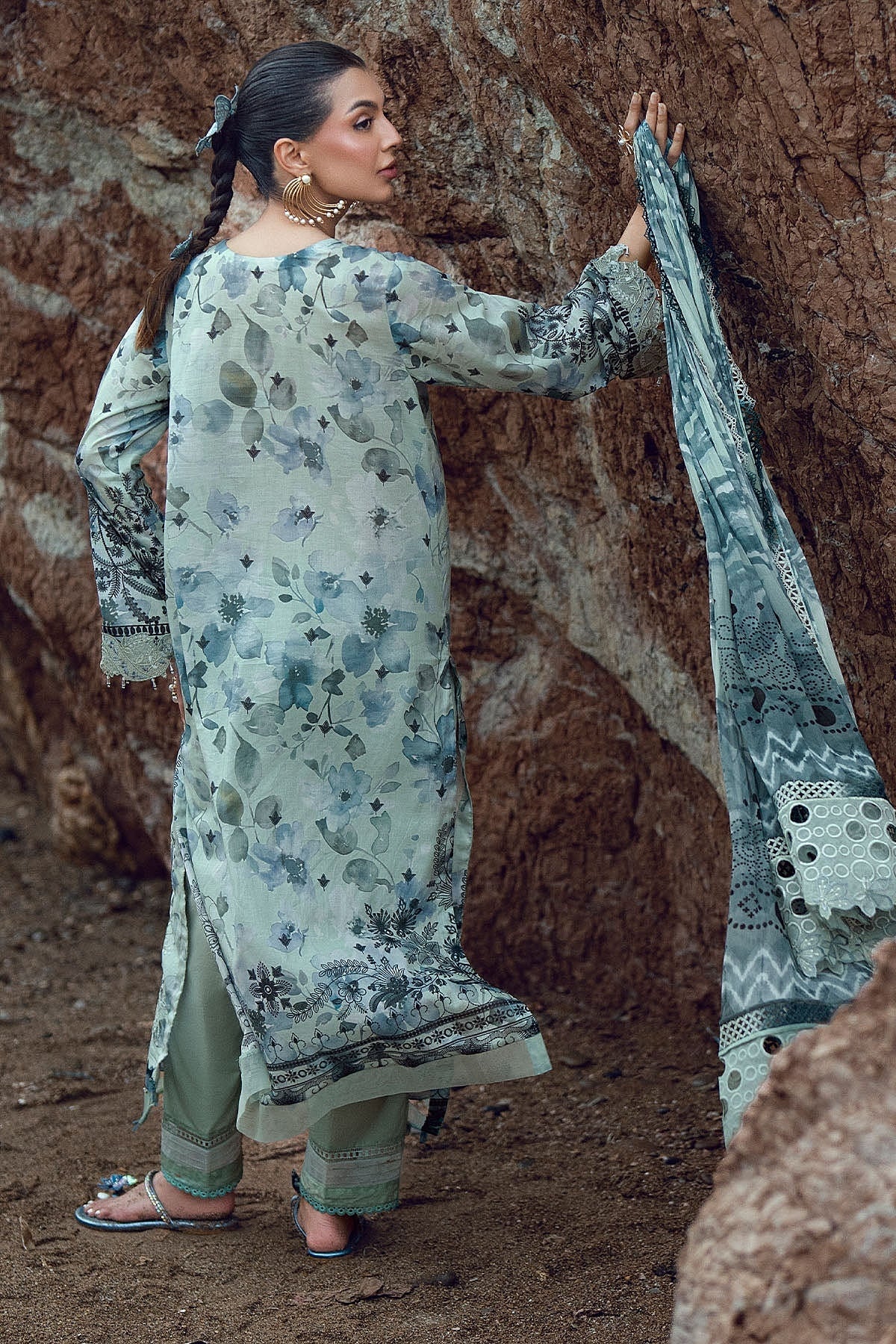 [ SUIT J ] - NUREH GARDENIA LAWN EMBROIDERED AND PRINTED 2026