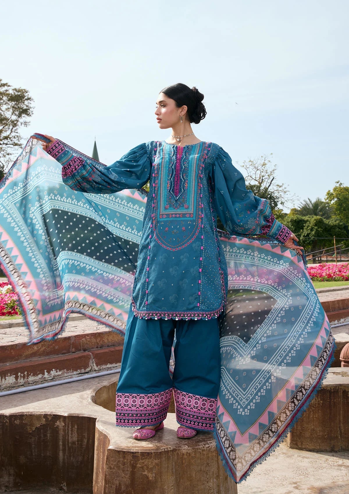 [ SUIT M ] - KAHF AANGAN LUXURY PRINT LAWN WITH CHIFFON DUPATTA 2026
