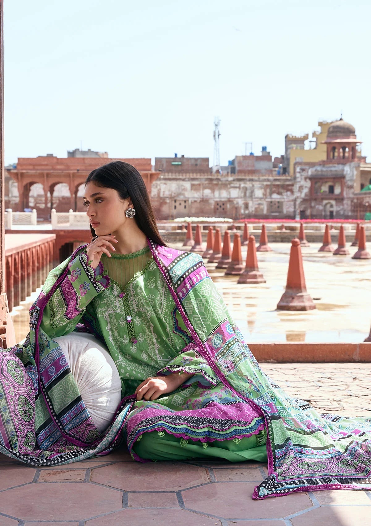 [ SUIT L ] - KAHF AANGAN LUXURY PRINT LAWN WITH CHIFFON DUPATTA 2026