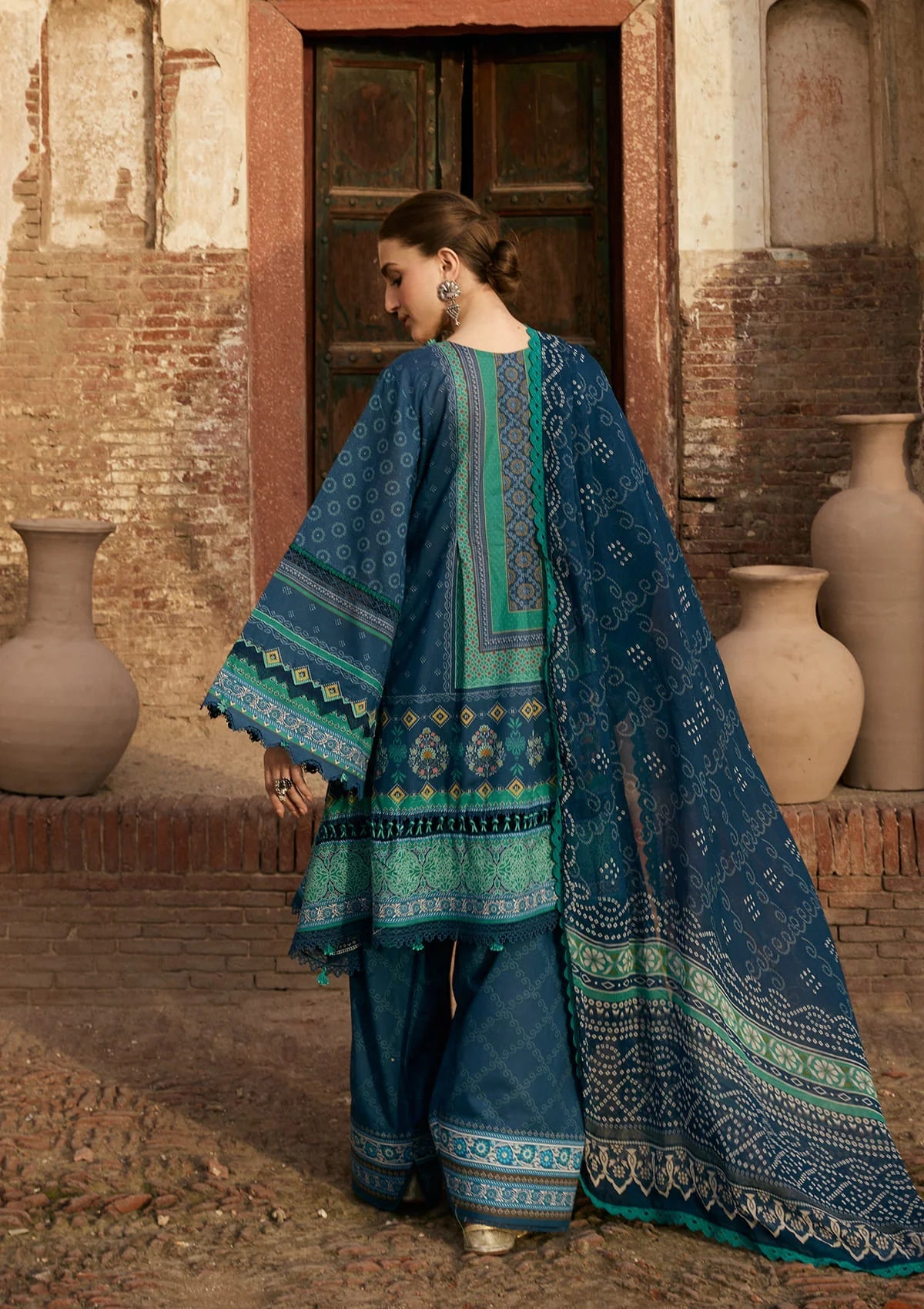 [ SUIT B ] - KAHF AANGAN LUXURY PRINT LAWN WITH CHIFFON DUPATTA 2026