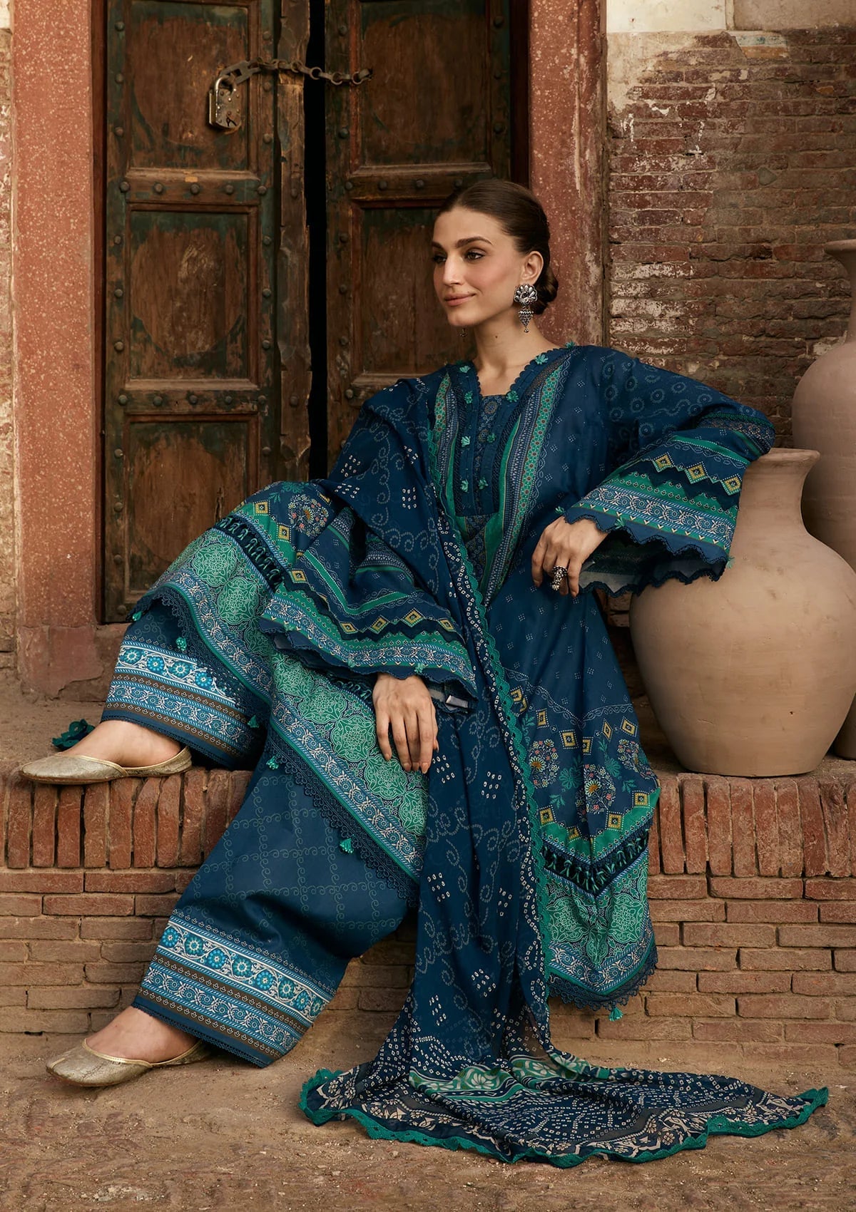 [ SUIT B ] - KAHF AANGAN LUXURY PRINT LAWN WITH CHIFFON DUPATTA 2026