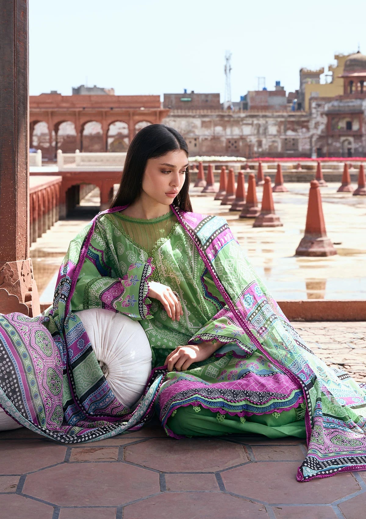 [ SUIT L ] - KAHF AANGAN LUXURY PRINT LAWN WITH CHIFFON DUPATTA 2026