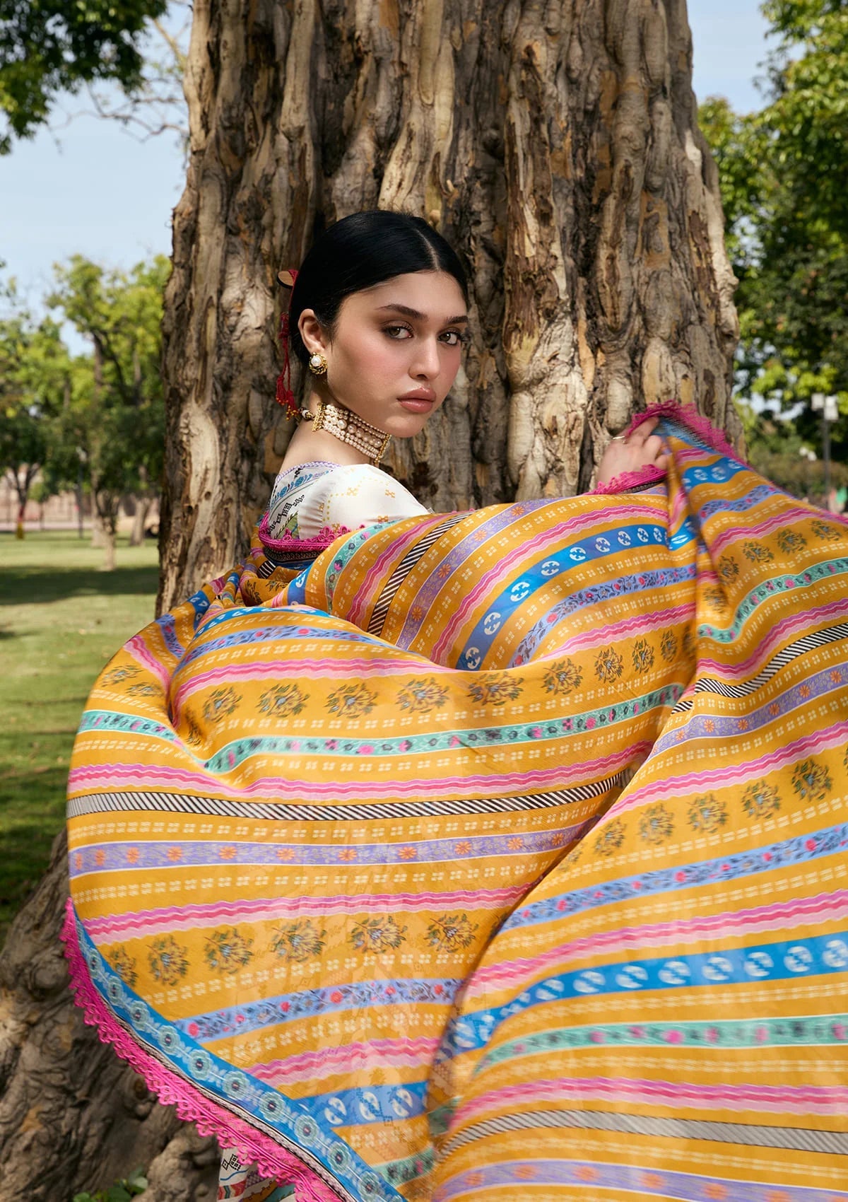 [ SUIT C ] - KAHF AANGAN LUXURY PRINT LAWN WITH CHIFFON DUPATTA 2026
