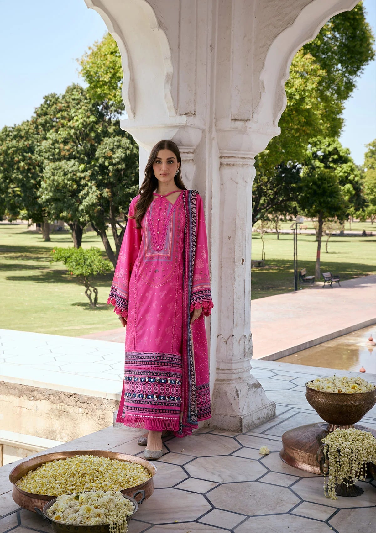 [ SUIT O ] - KAHF AANGAN LUXURY PRINT LAWN WITH CHIFFON DUPATTA 2026
