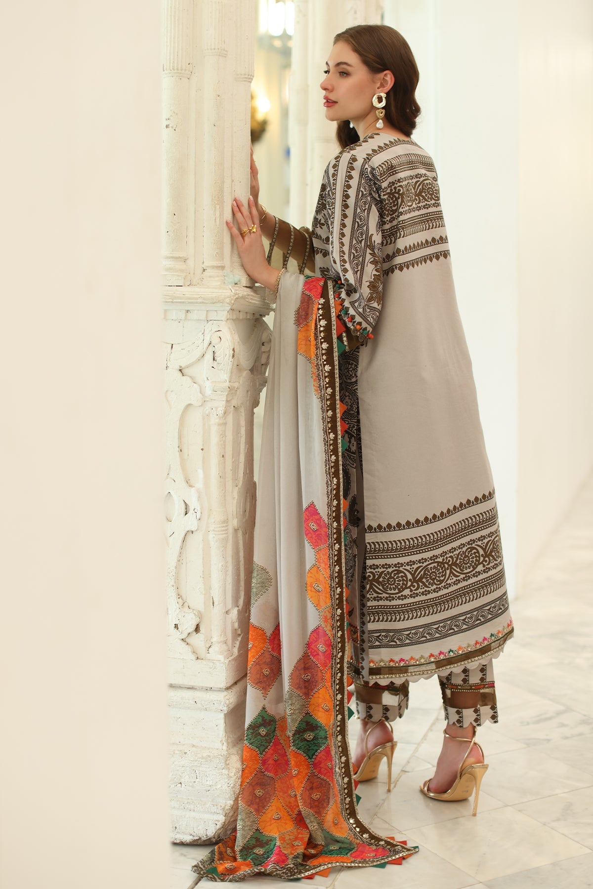 CHARIZMA ANIIQ EMBROIDERED COLLECTION SPRING SUMMER 2025