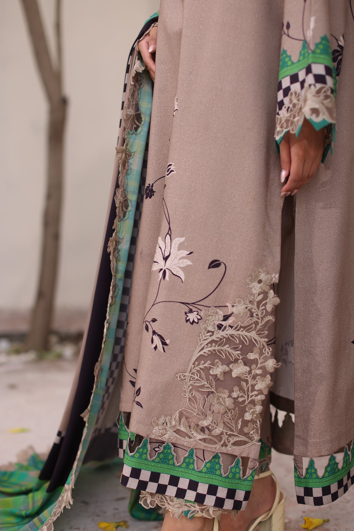 CHARIZMA VIRSA EMBROIDERED LINEN SHAWL SUIT COLLECTION 2024 🌸🌸