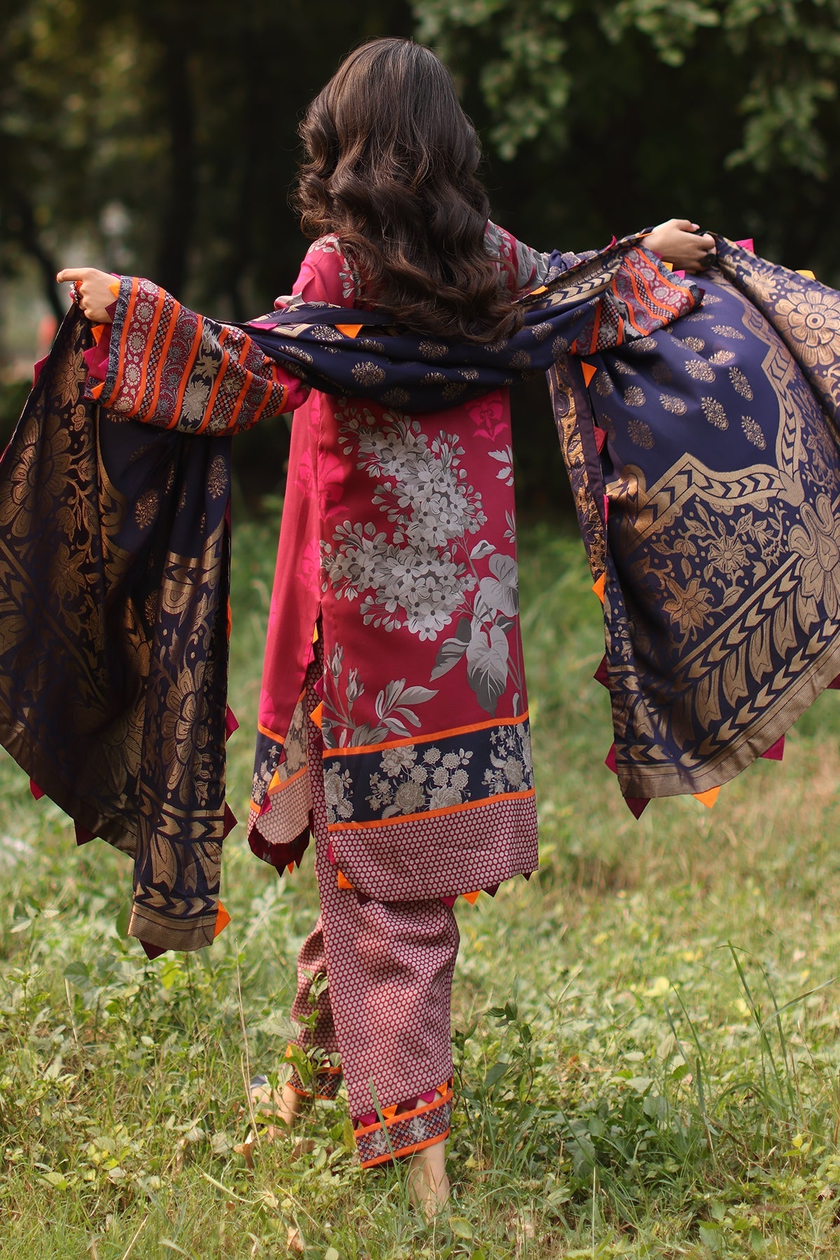 CHARIZMA SIGNATURE PRINT LINEN SUIT WITH LINEN JACQUARD SHAWL COLLECTION 2024🌸🌸