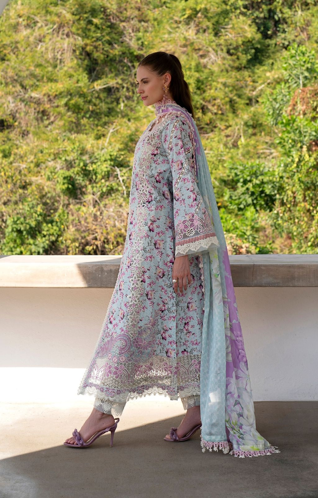 ALIF AJR PRITKARI LAWN EMBROIDERED 2025
