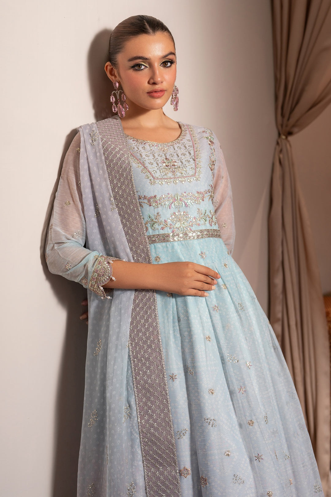 ALIZEH JHALAK VOL 1 UNSTITCHED FORMALS 2024