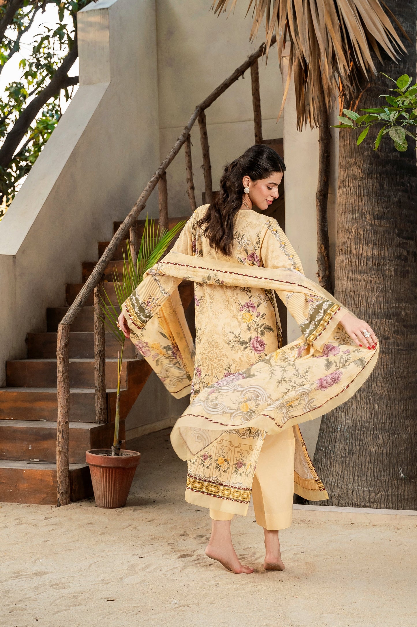 FIRDOUS SUNSPELL LAWN COLLECTION SUMMER 2025