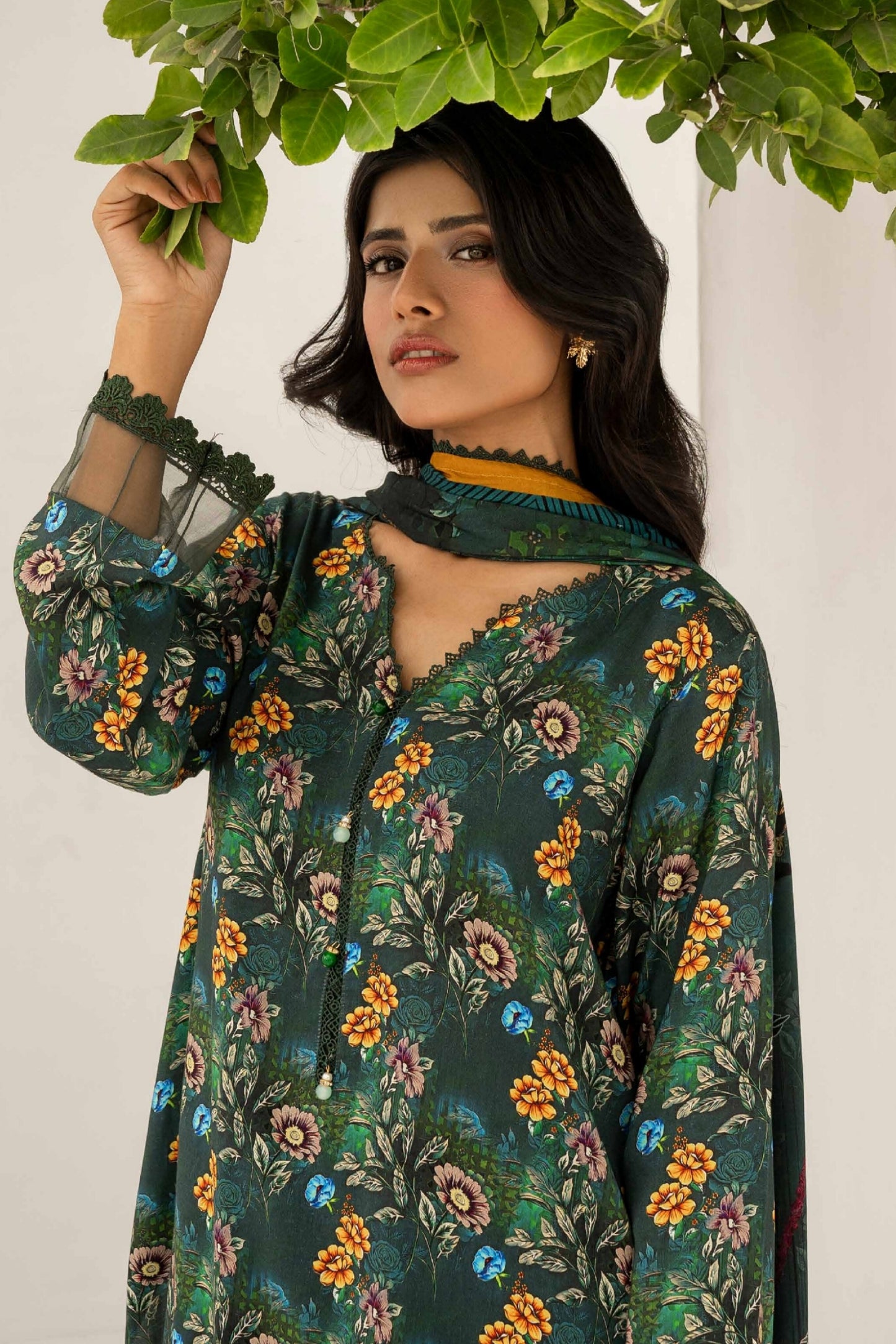 FIRDOUS RESHAM LINEN COLLECTION 24