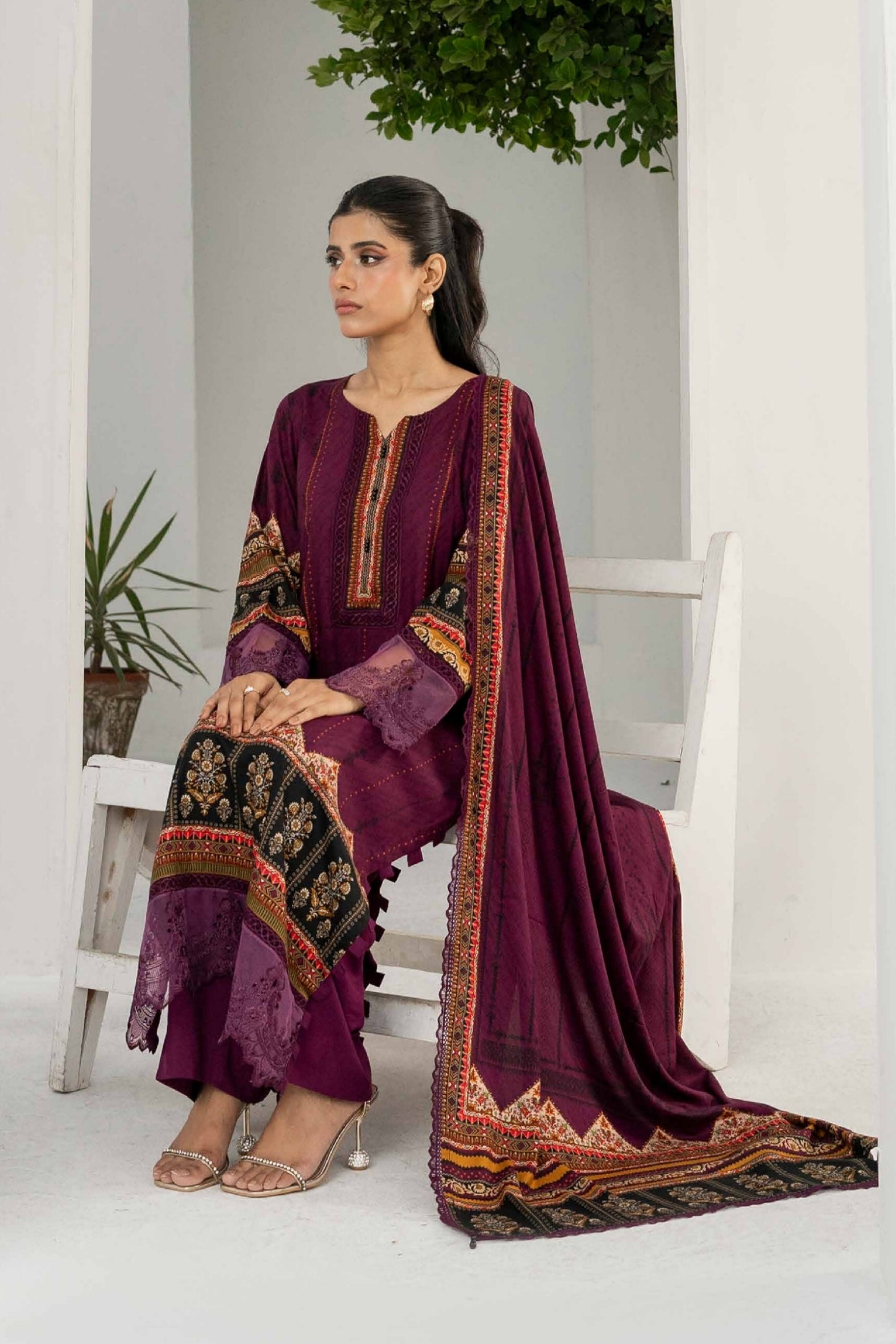 FIRDOUS RESHAM LINEN COLLECTION 24