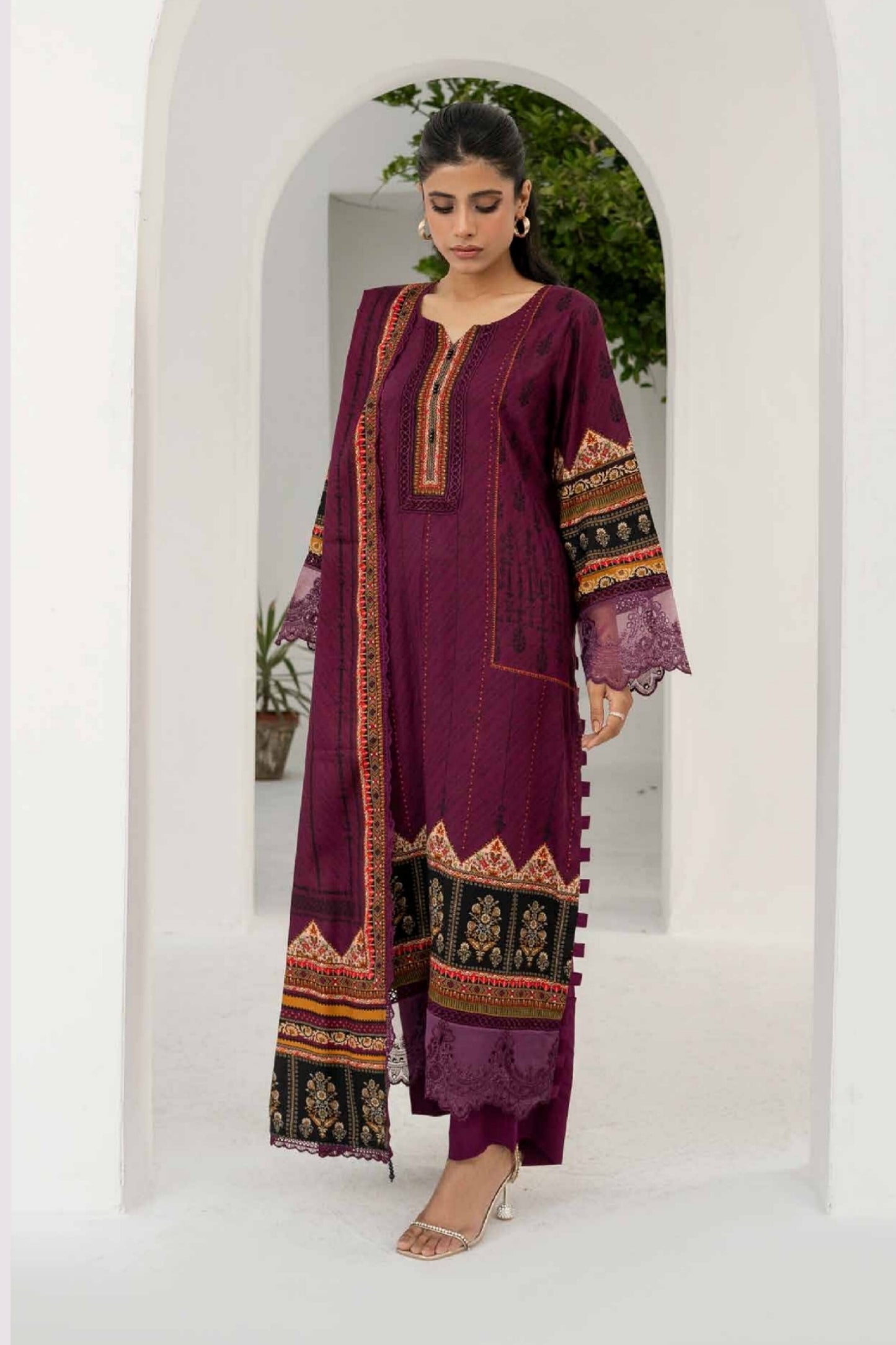 FIRDOUS RESHAM LINEN COLLECTION 24