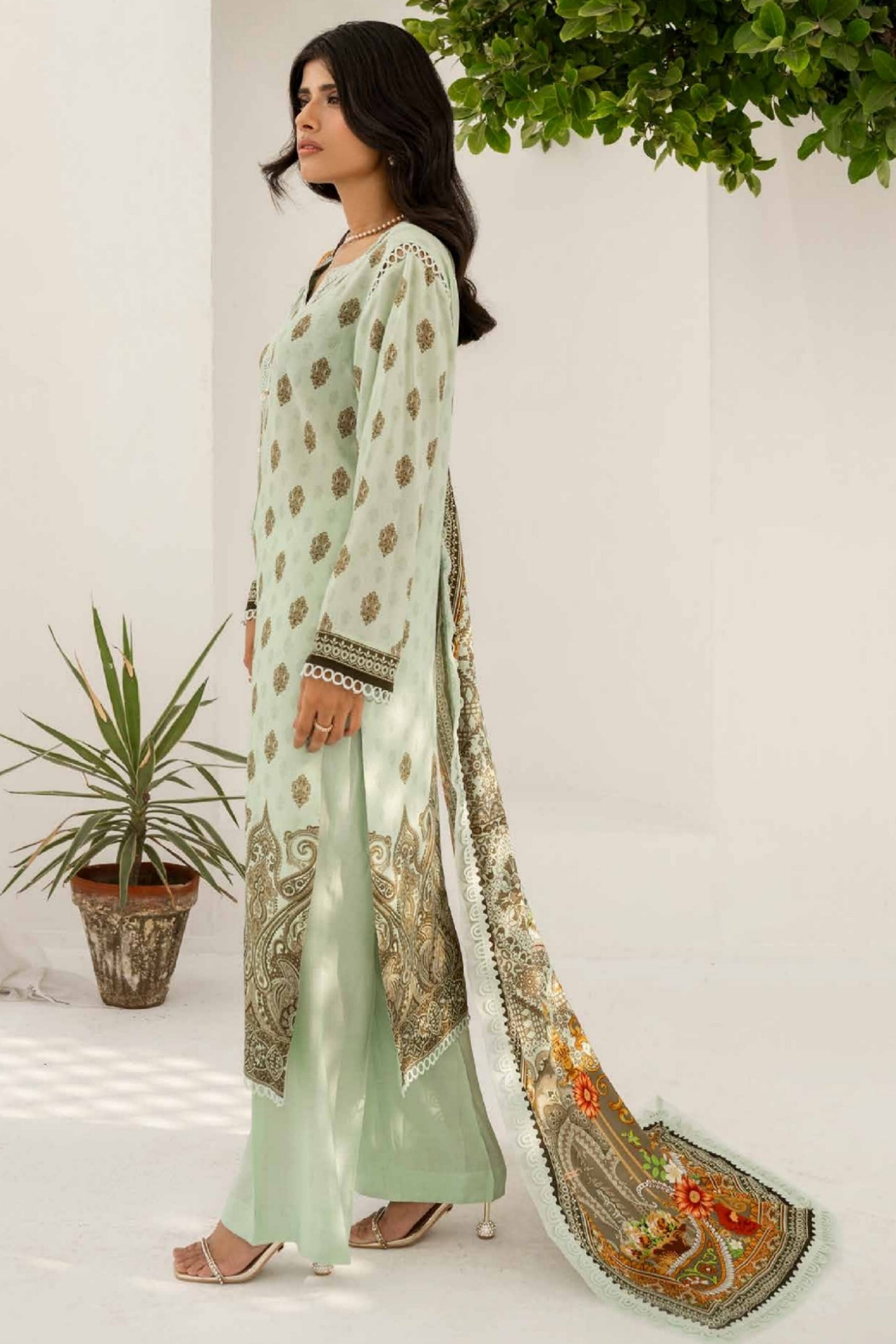 FIRDOUS RESHAM LINEN COLLECTION 24