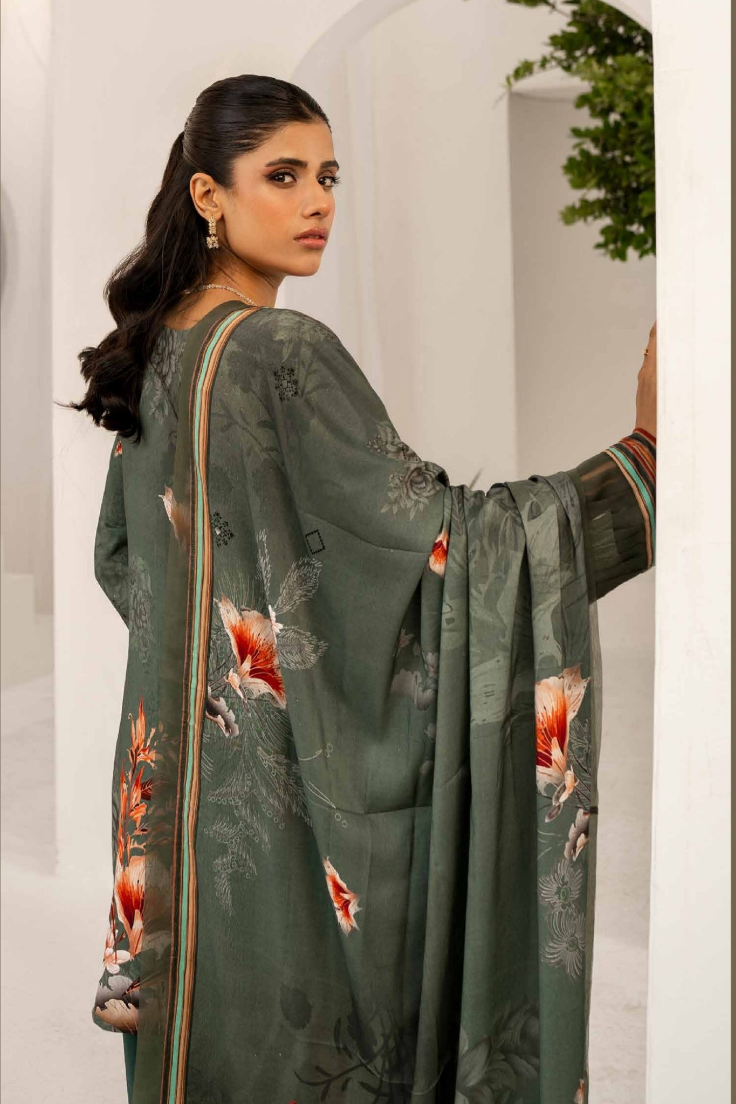 FIRDOUS RESHAM LINEN COLLECTION 24