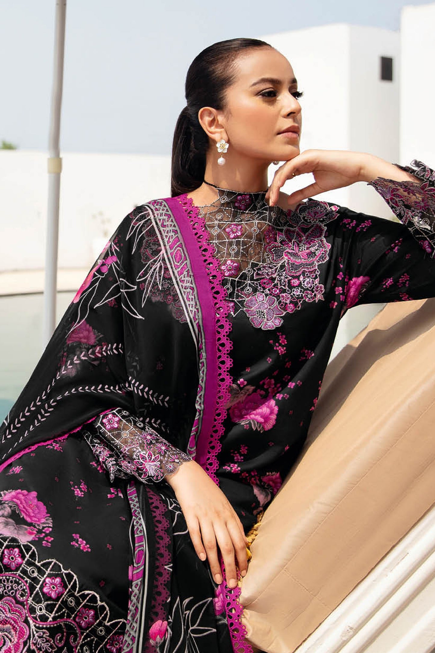 RAMSHA RANGREZ LUXURY LAWN VOL 6 2025