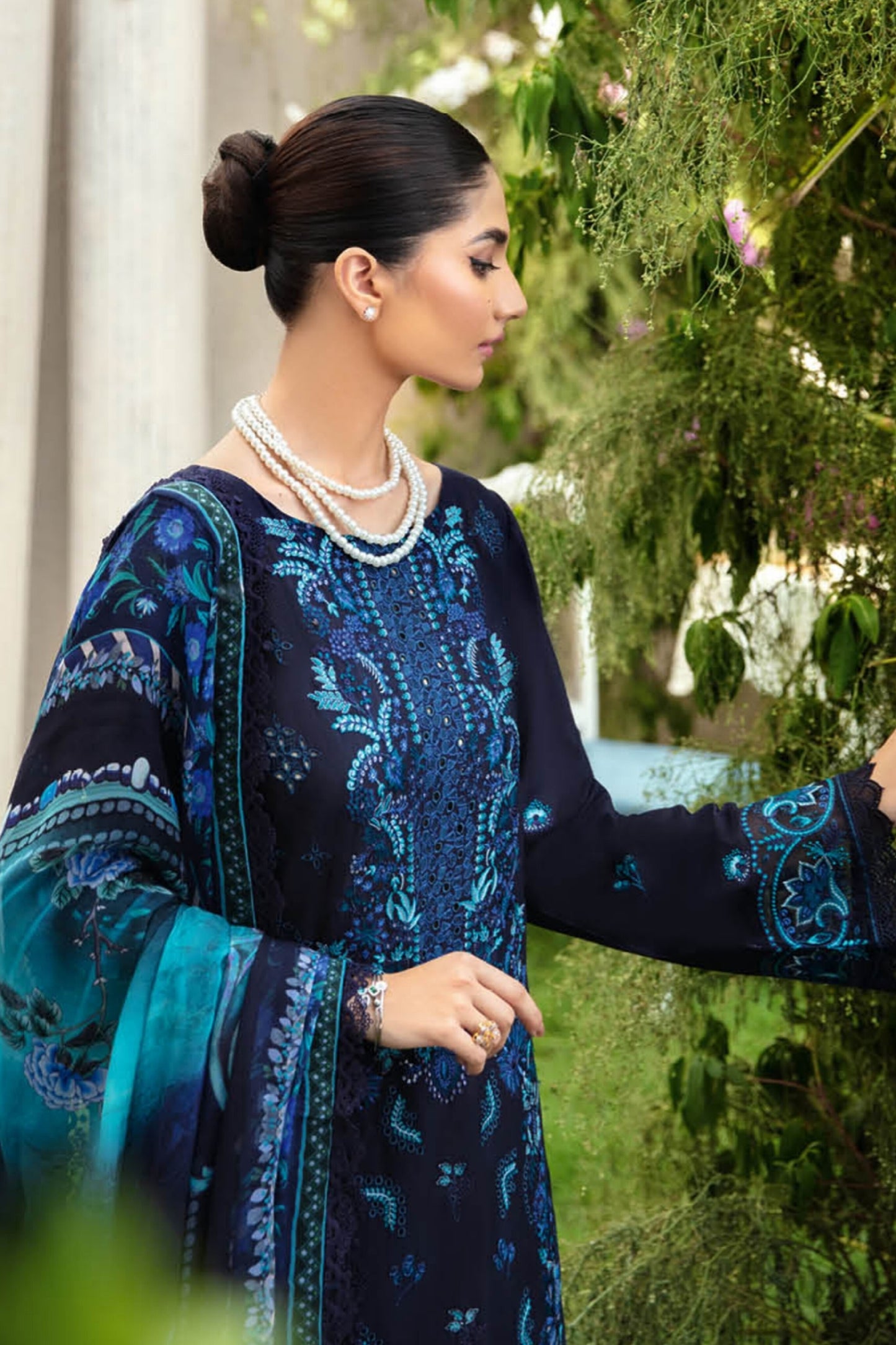 RAMSHA RIWAYAT LUXURY LAWN VOL 10 2025