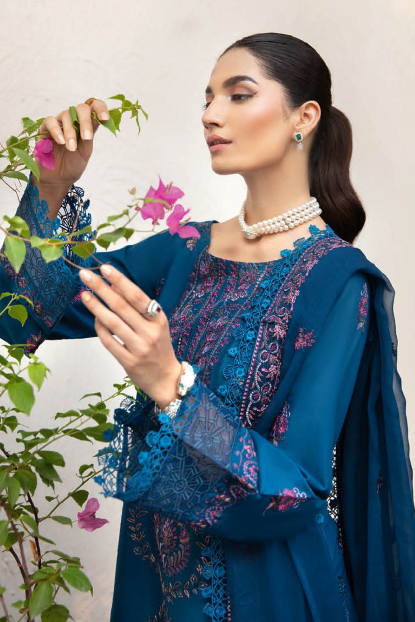 RAMSHA RIWAYAT LUXURY LAWN VOL 10 2025