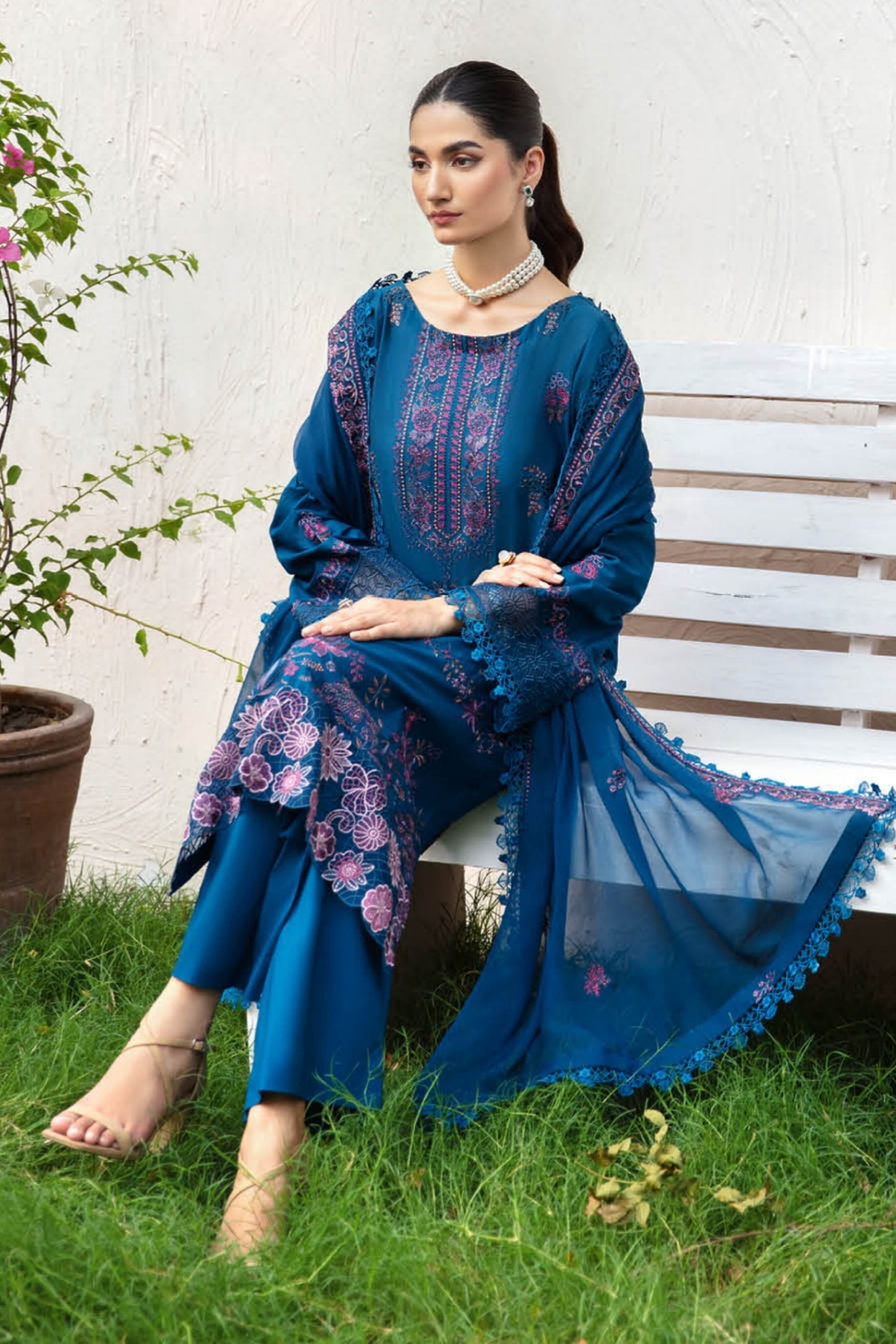 RAMSHA RIWAYAT LUXURY LAWN VOL 10 2025