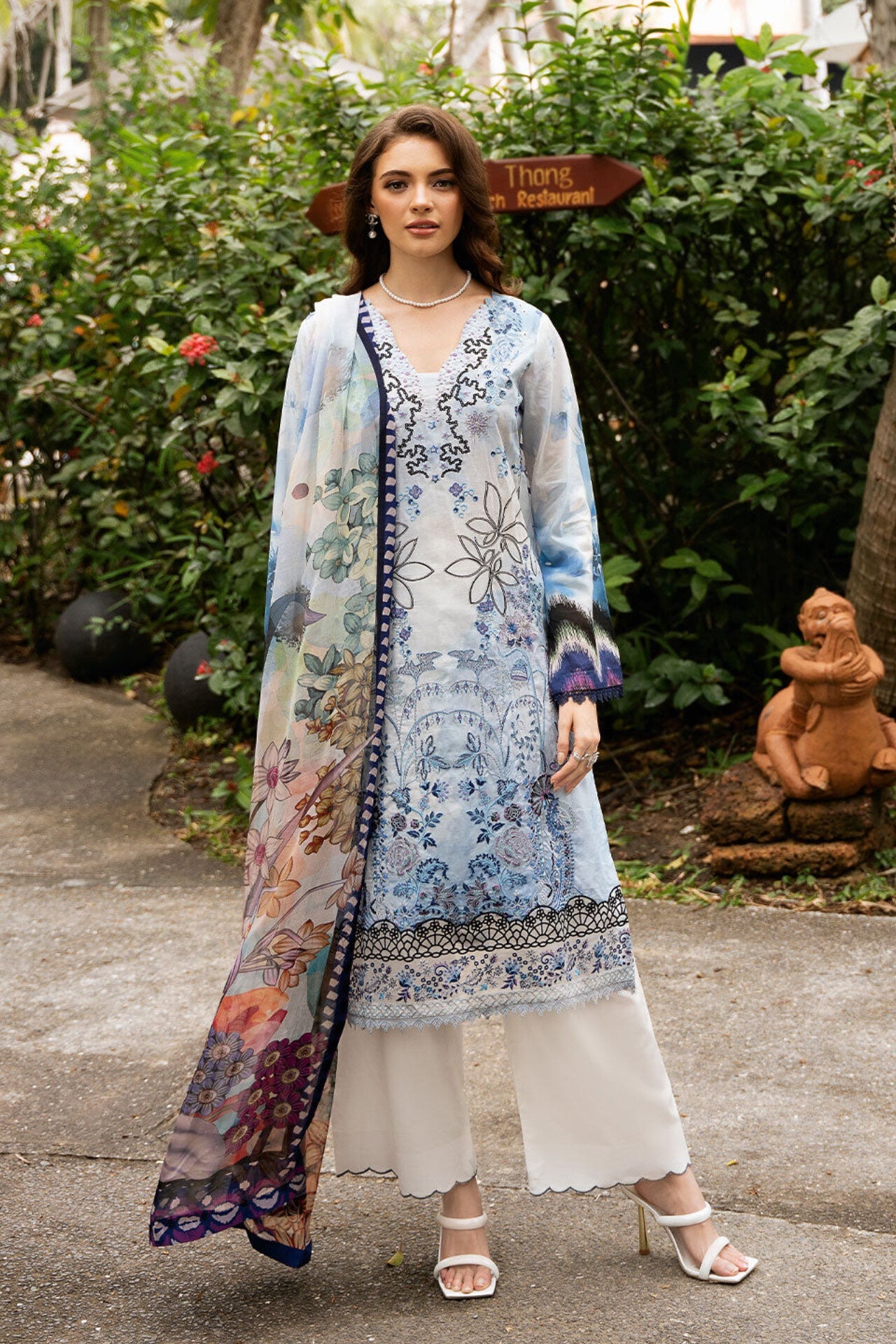 RAMSHA RIWAYAT LUXURY LAWN VOL 11 2025