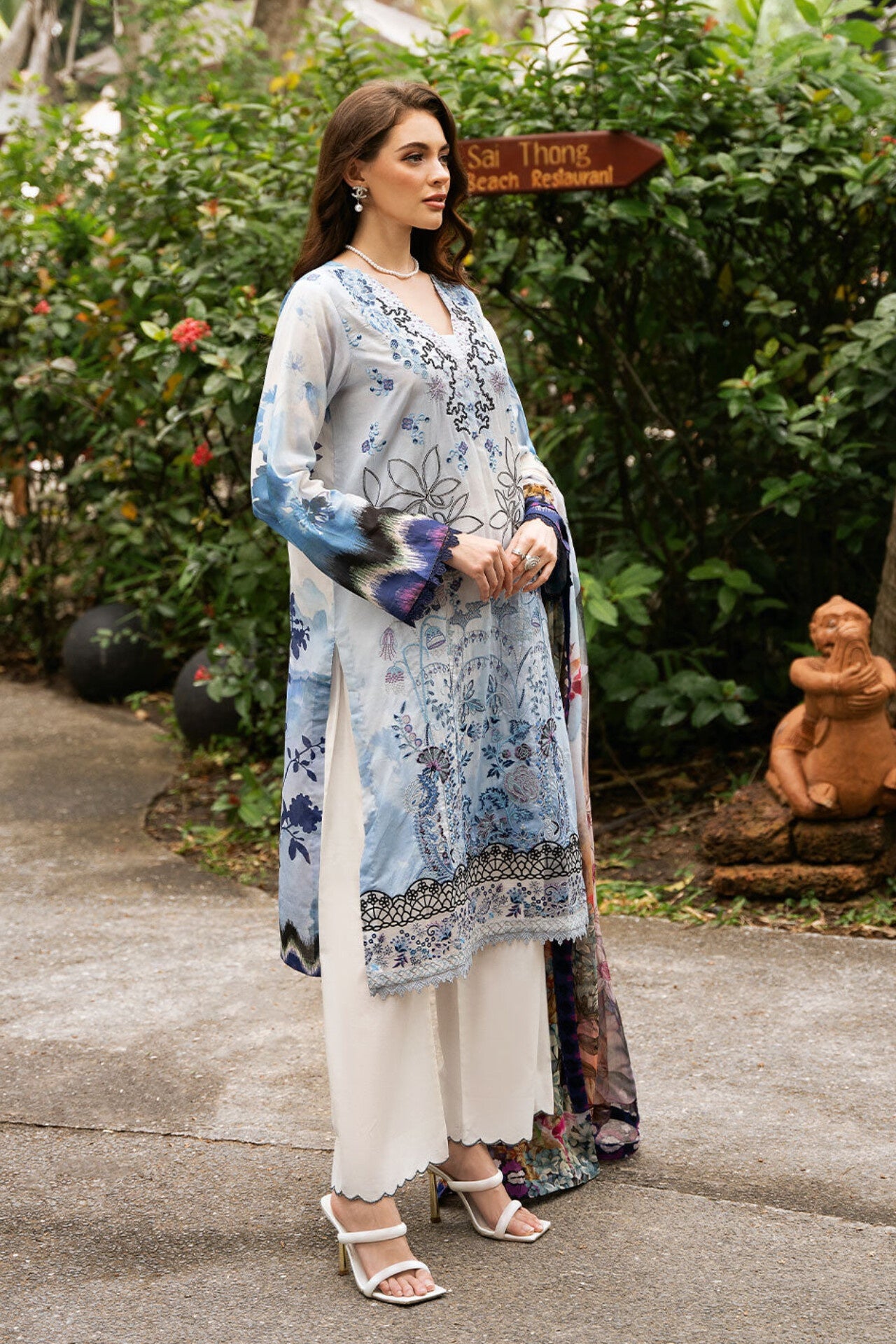 RAMSHA RIWAYAT LUXURY LAWN VOL 11 2025