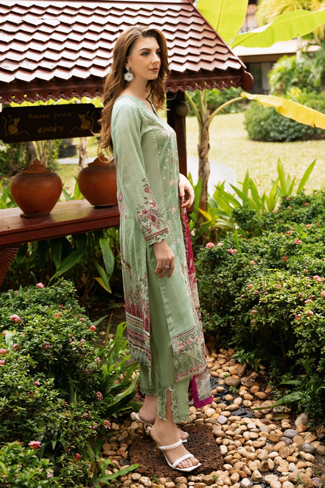 RAMSHA RIWAYAT LUXURY LAWN VOL 11 2025