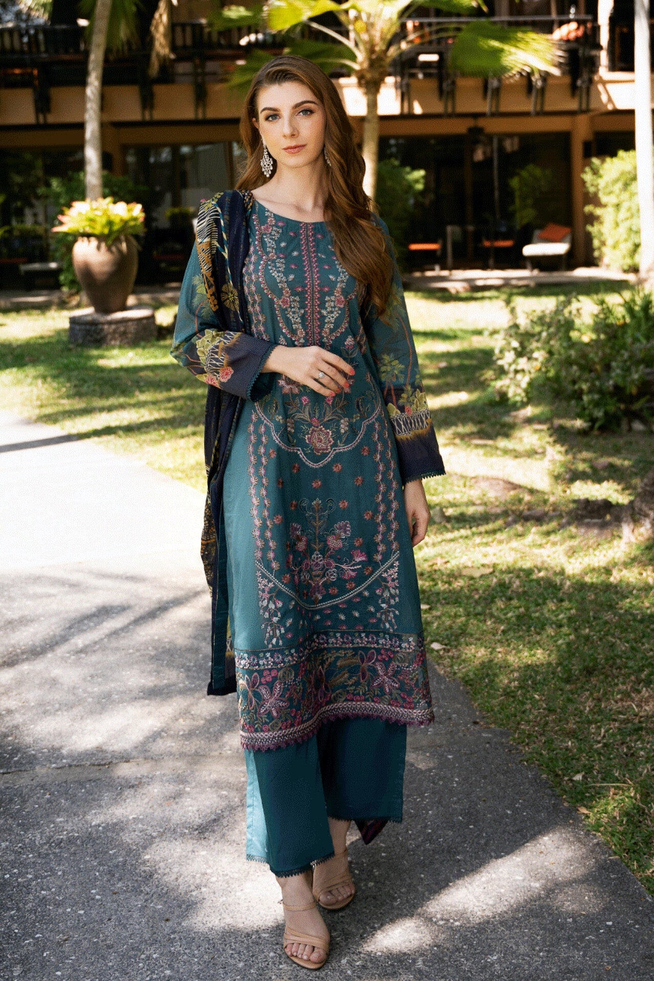 RAMSHA RIWAYAT LUXURY LAWN VOL 11 2025