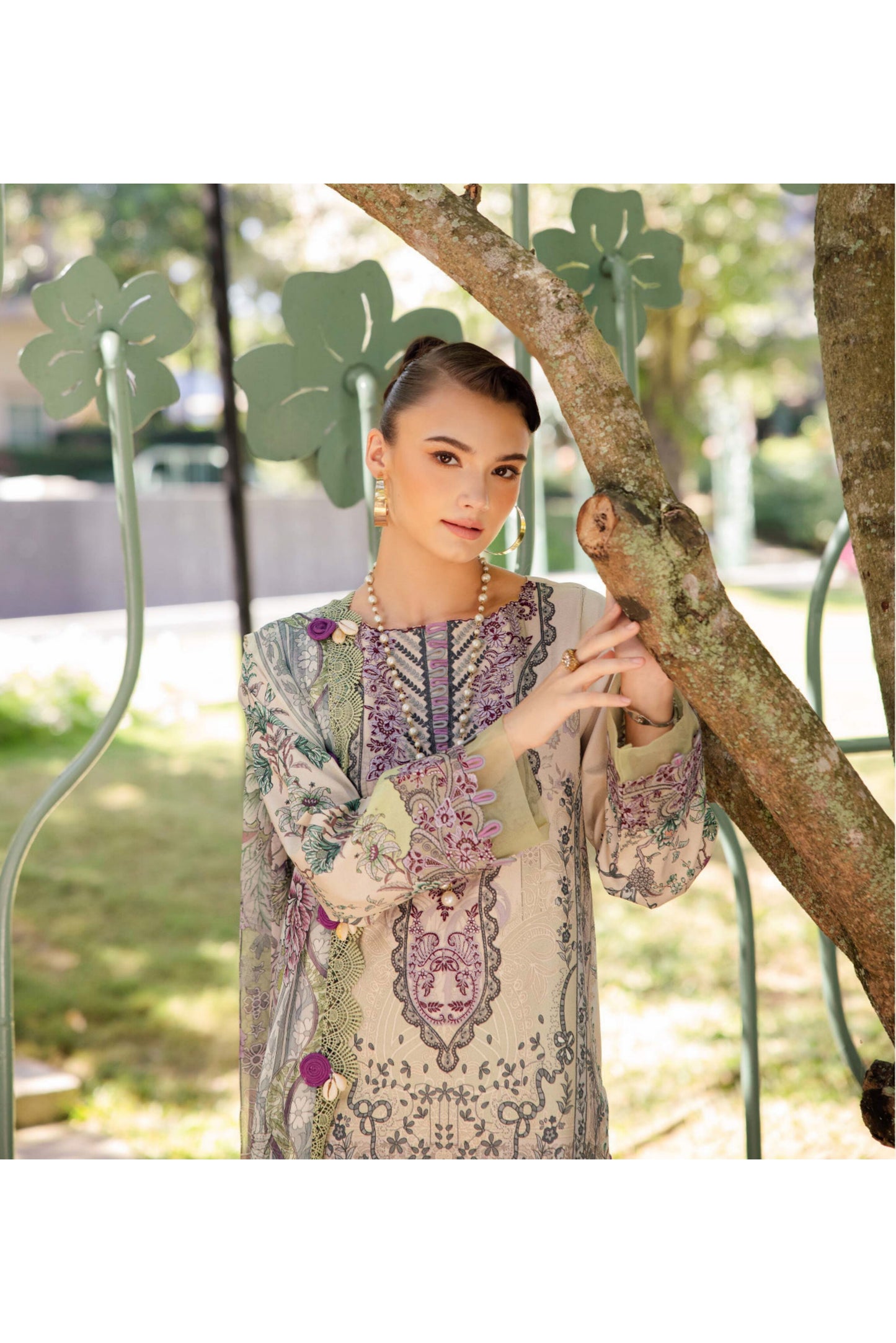 JADE BLISS LAWN EMBROIDERED SS 2025