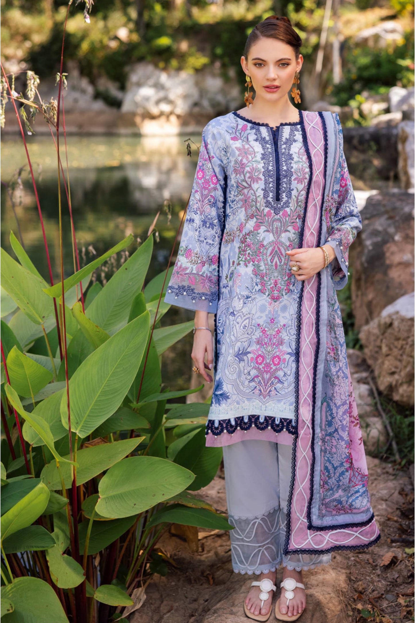 JADE BLISS LAWN EMBROIDERED SS 2025