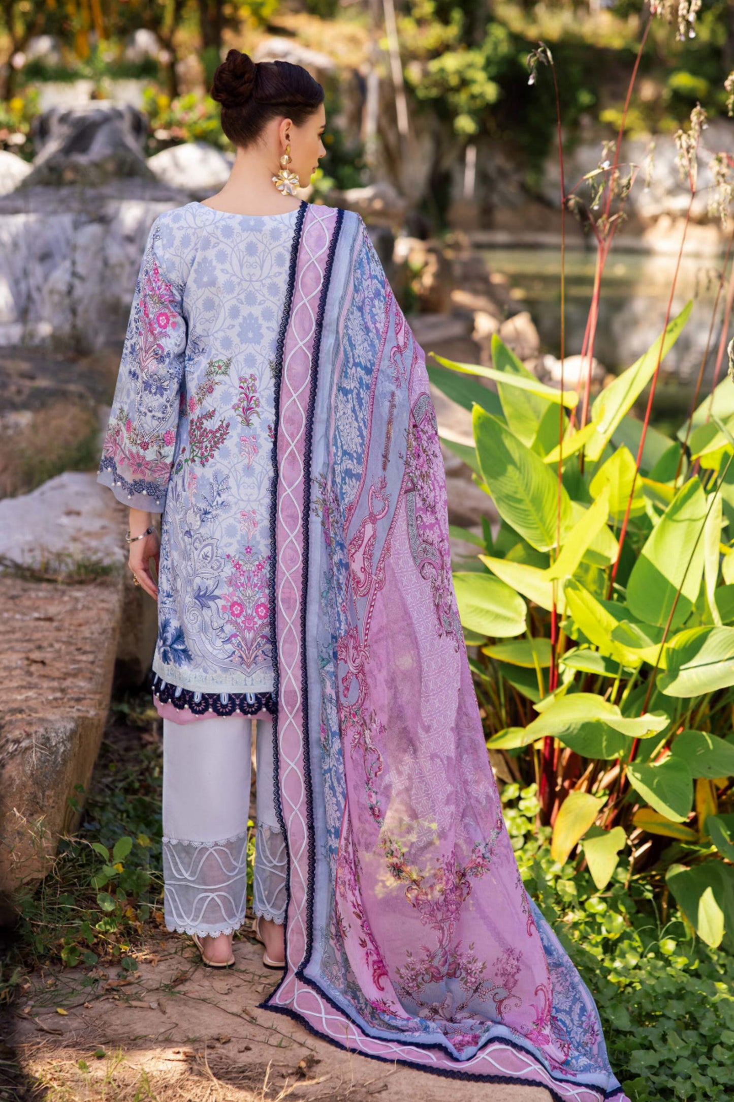 JADE BLISS LAWN EMBROIDERED SS 2025