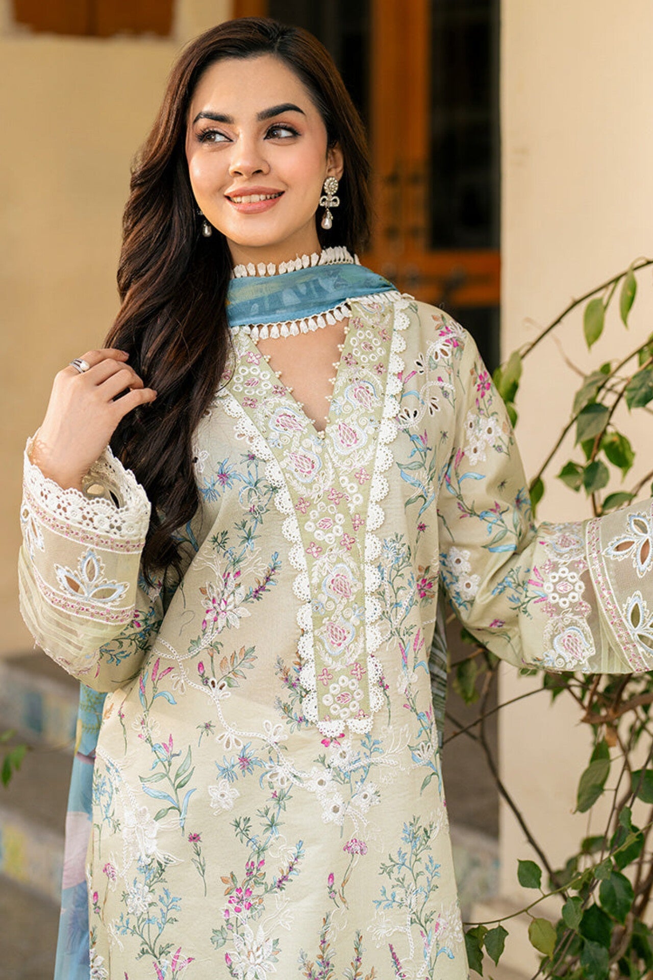 ROHEENAZ AASHIYANA LUXURY LAWN 25