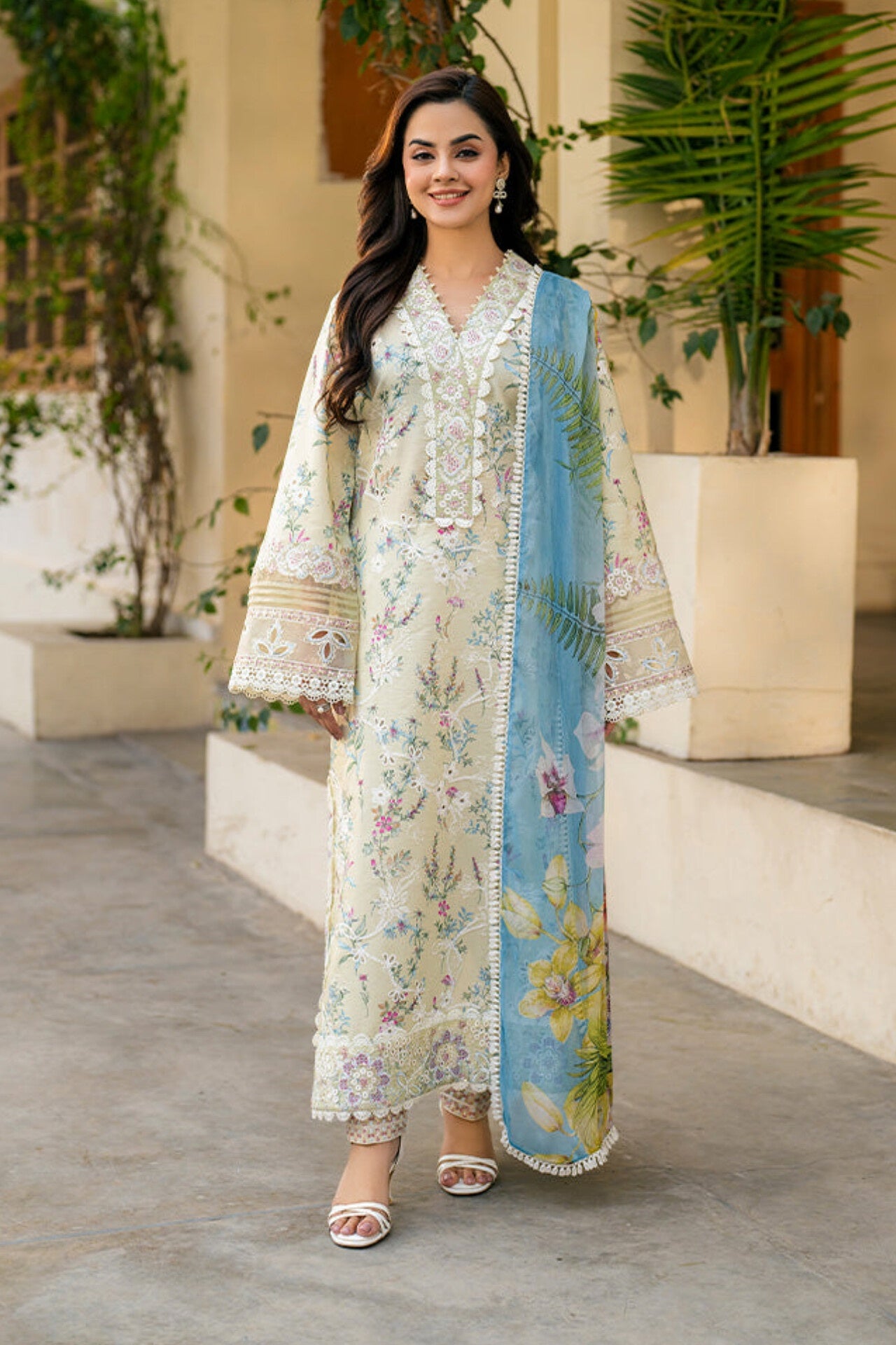 ROHEENAZ AASHIYANA LUXURY LAWN 25