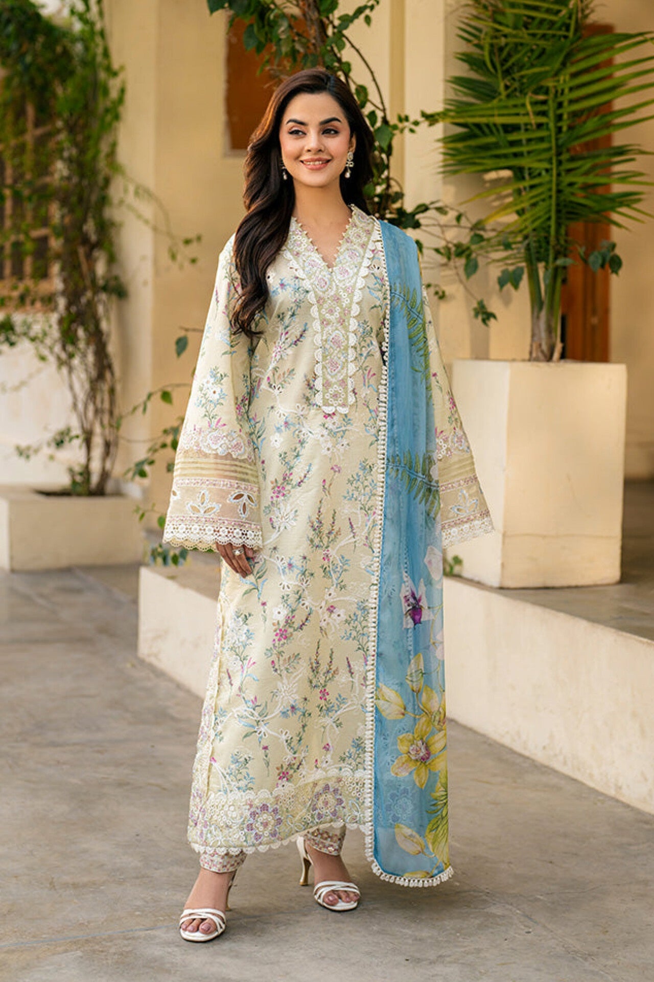 ROHEENAZ AASHIYANA LUXURY LAWN 25
