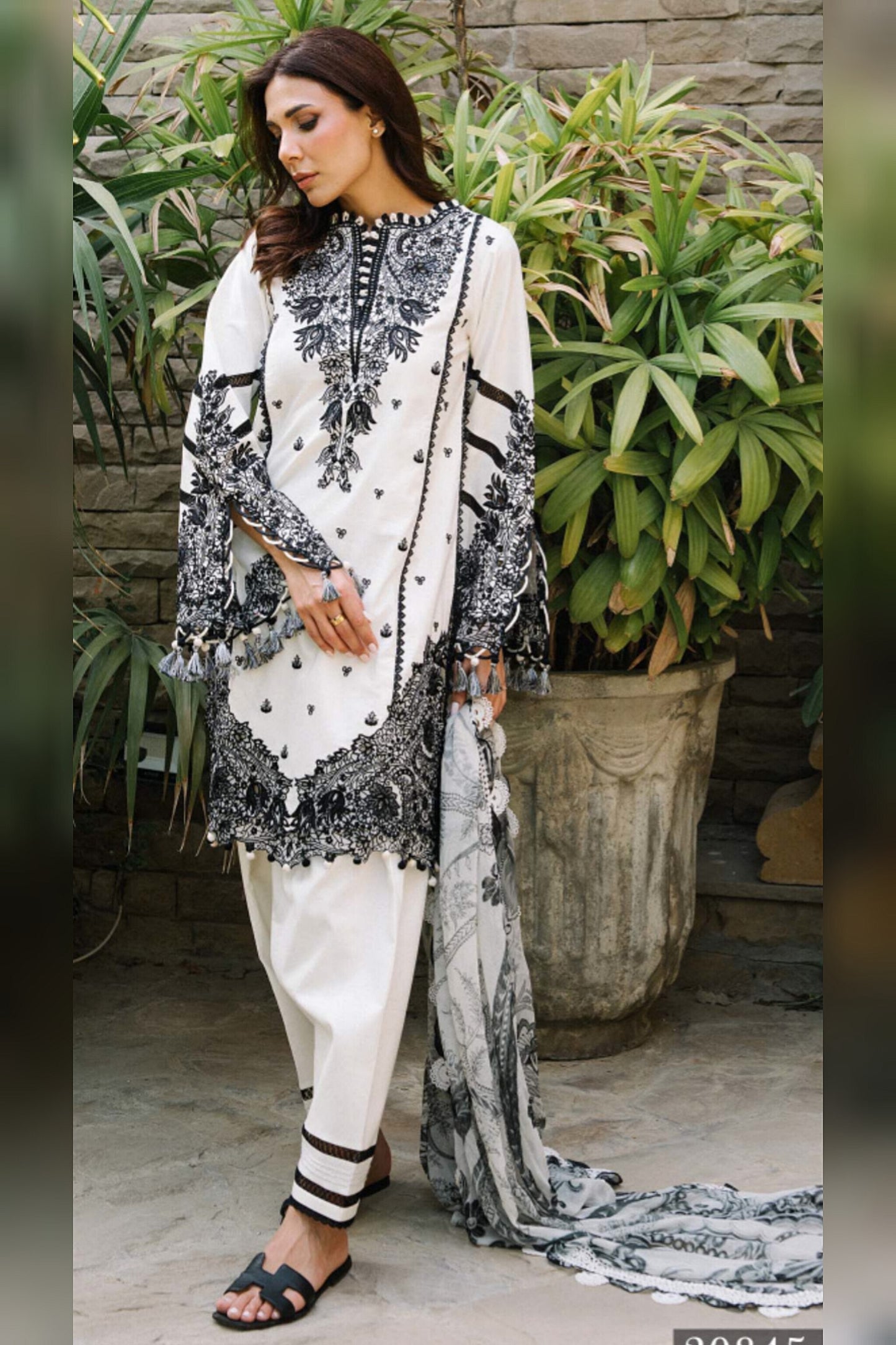 JADE MONOCHROME LAWN EMBROIDERED SUMMER 2025