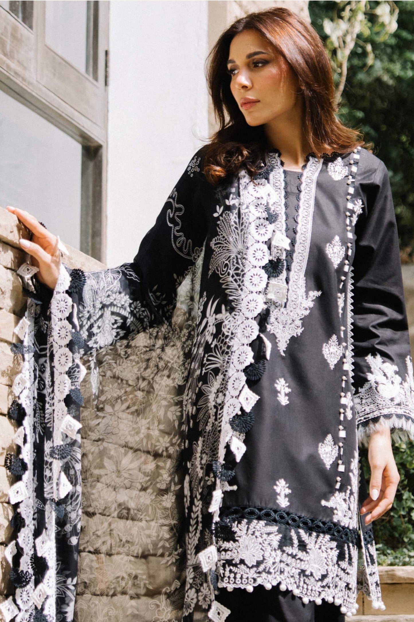 JADE MONOCHROME LAWN EMBROIDERED SUMMER 2025