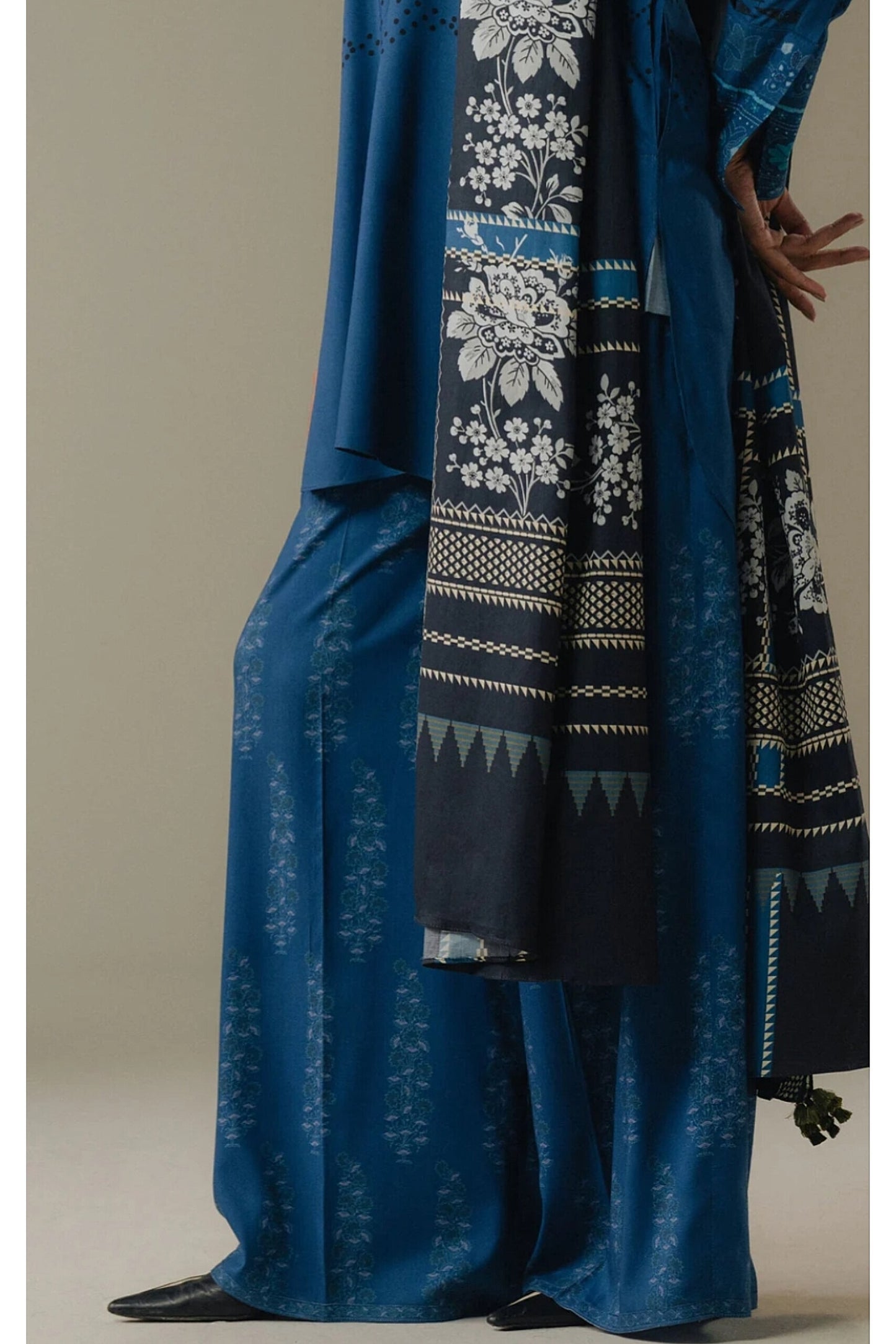 COCO PRINTS EDIT VOL 5 BY ZARA SHAHJAHAN WINTER COLLECTION 2025