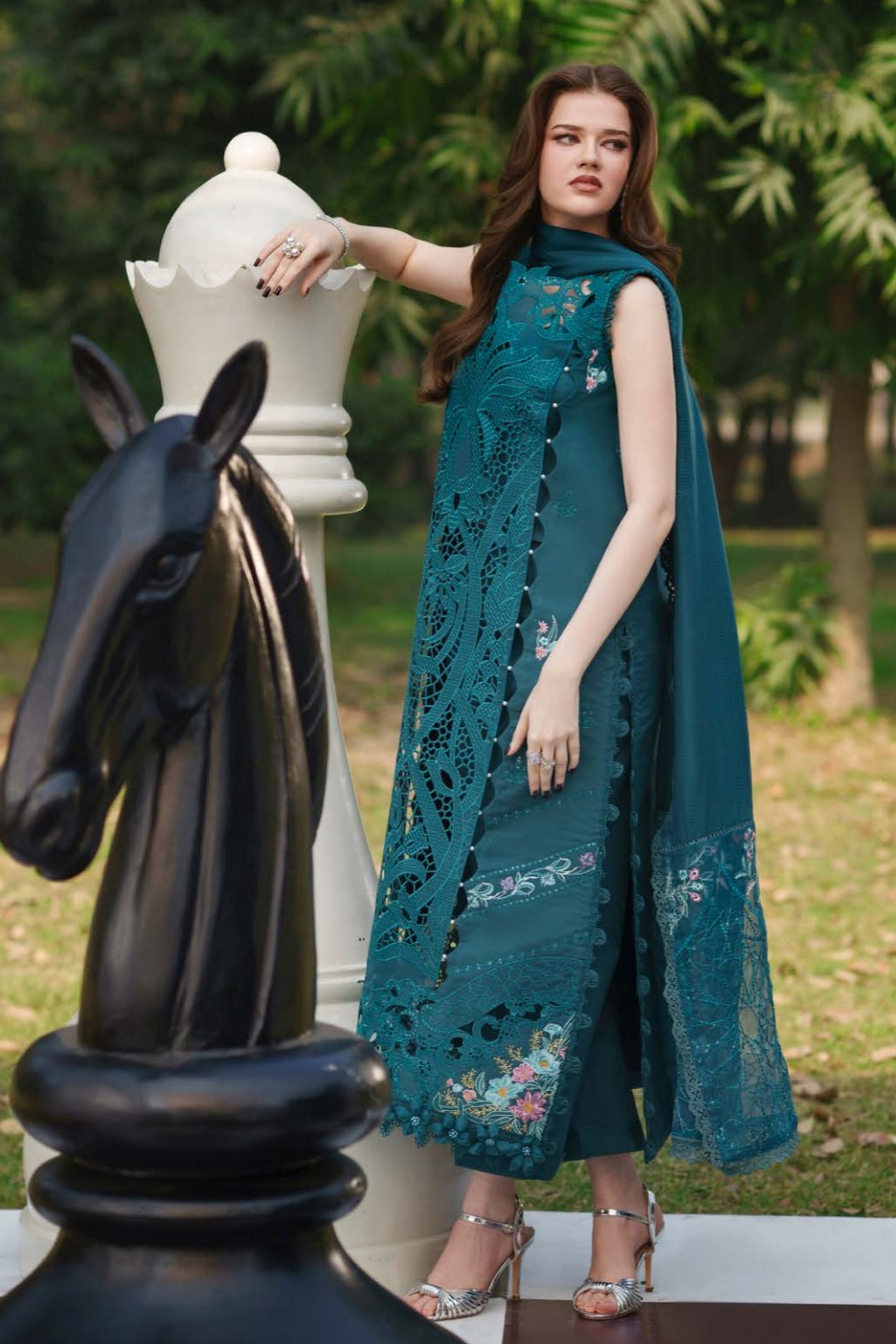 PARISHAY QUEEN LAWN EMBROIDERED SUITS COLLECTION 2026 G [ 𝘽𝙀𝙎𝙏 𝙋𝙍𝙄𝘾𝙀 ✅ ]