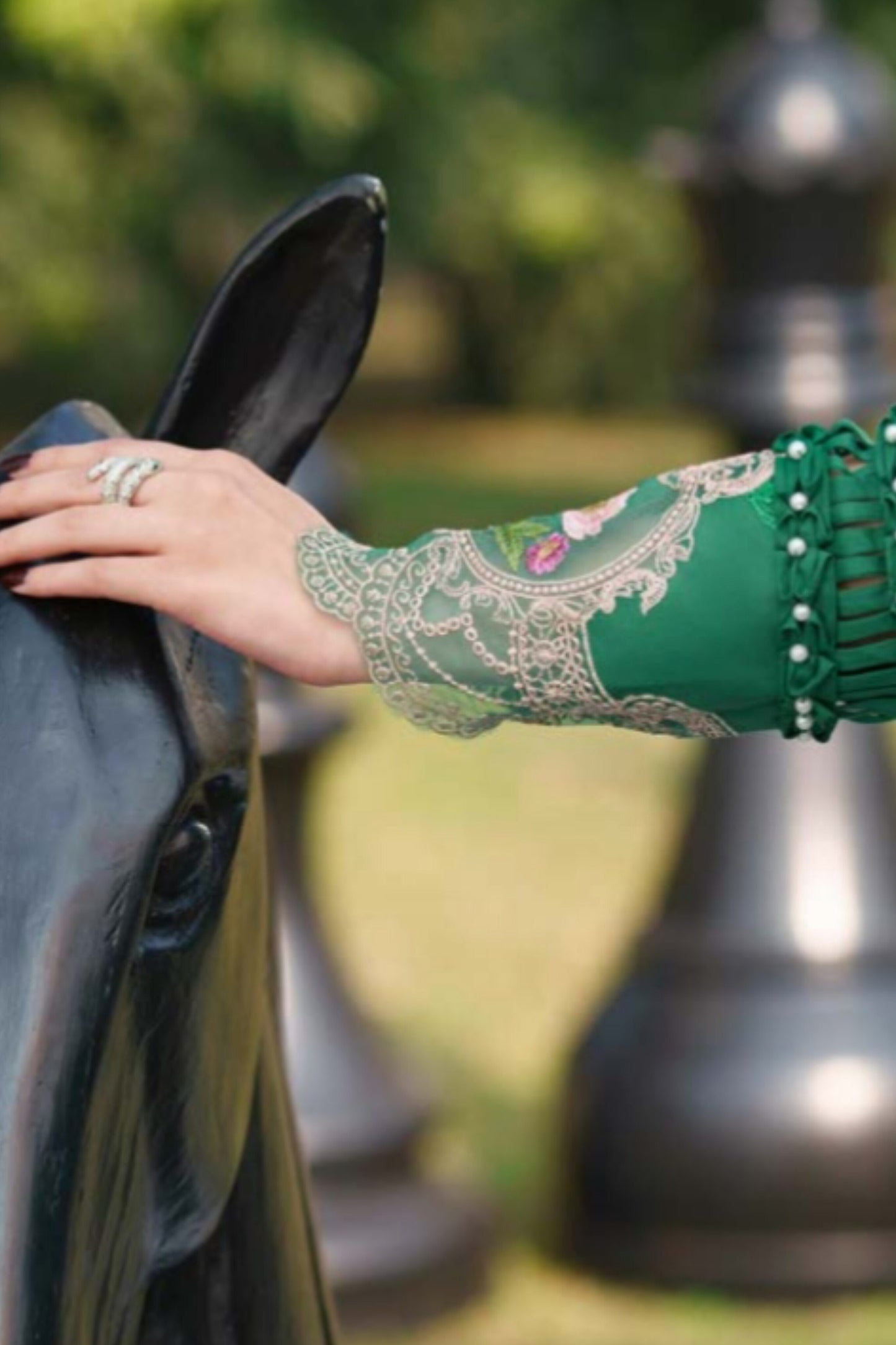 PARISHAY QUEEN LAWN EMBROIDERED SUITS COLLECTION 2026 L [ 𝘽𝙀𝙎𝙏 𝙋𝙍𝙄𝘾𝙀 ✅ ]