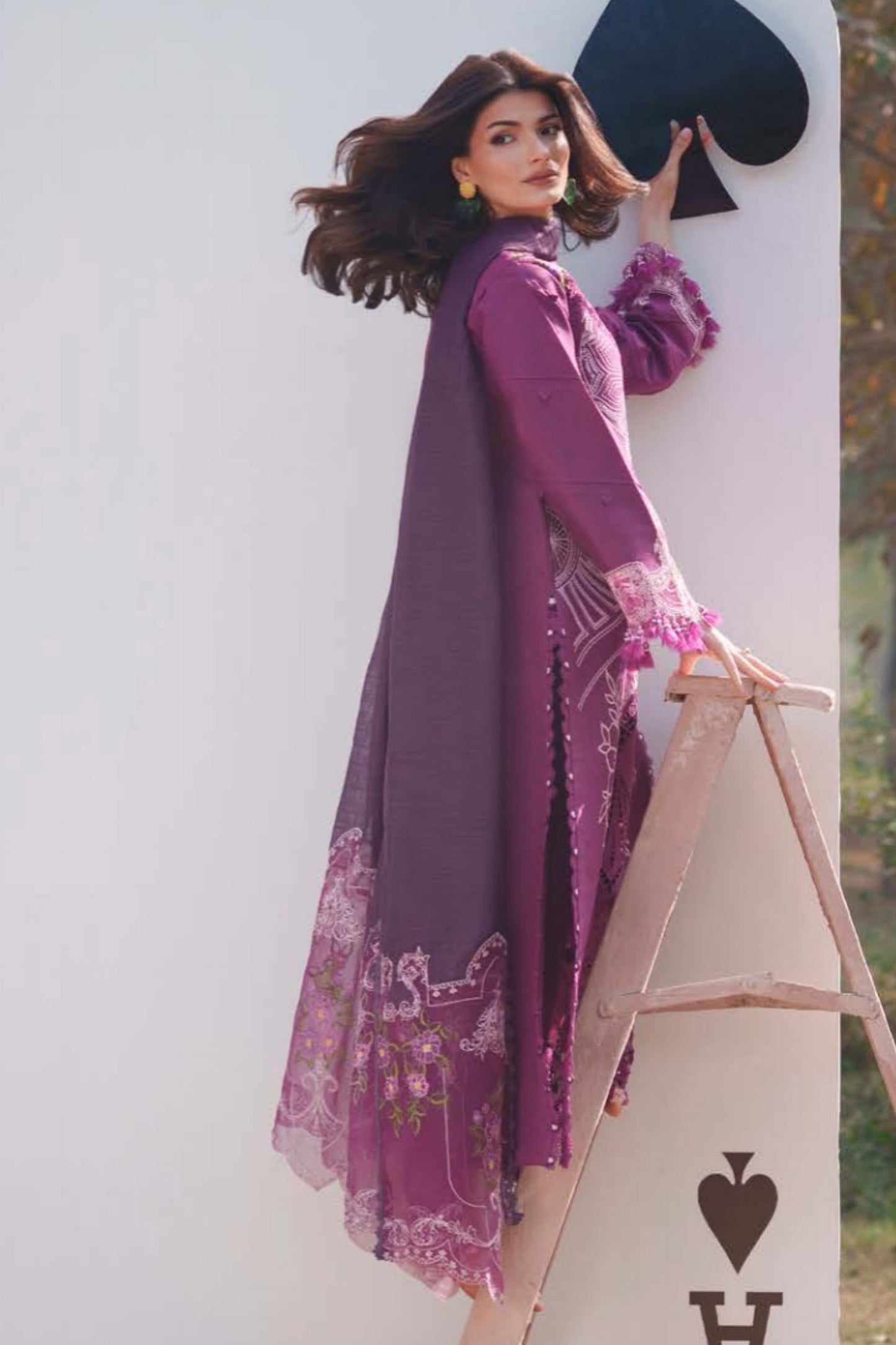 PARISHAY QUEEN LAWN EMBROIDERED SUITS COLLECTION 2026 I [ 𝘽𝙀𝙎𝙏 𝙋𝙍𝙄𝘾𝙀 ✅ ]