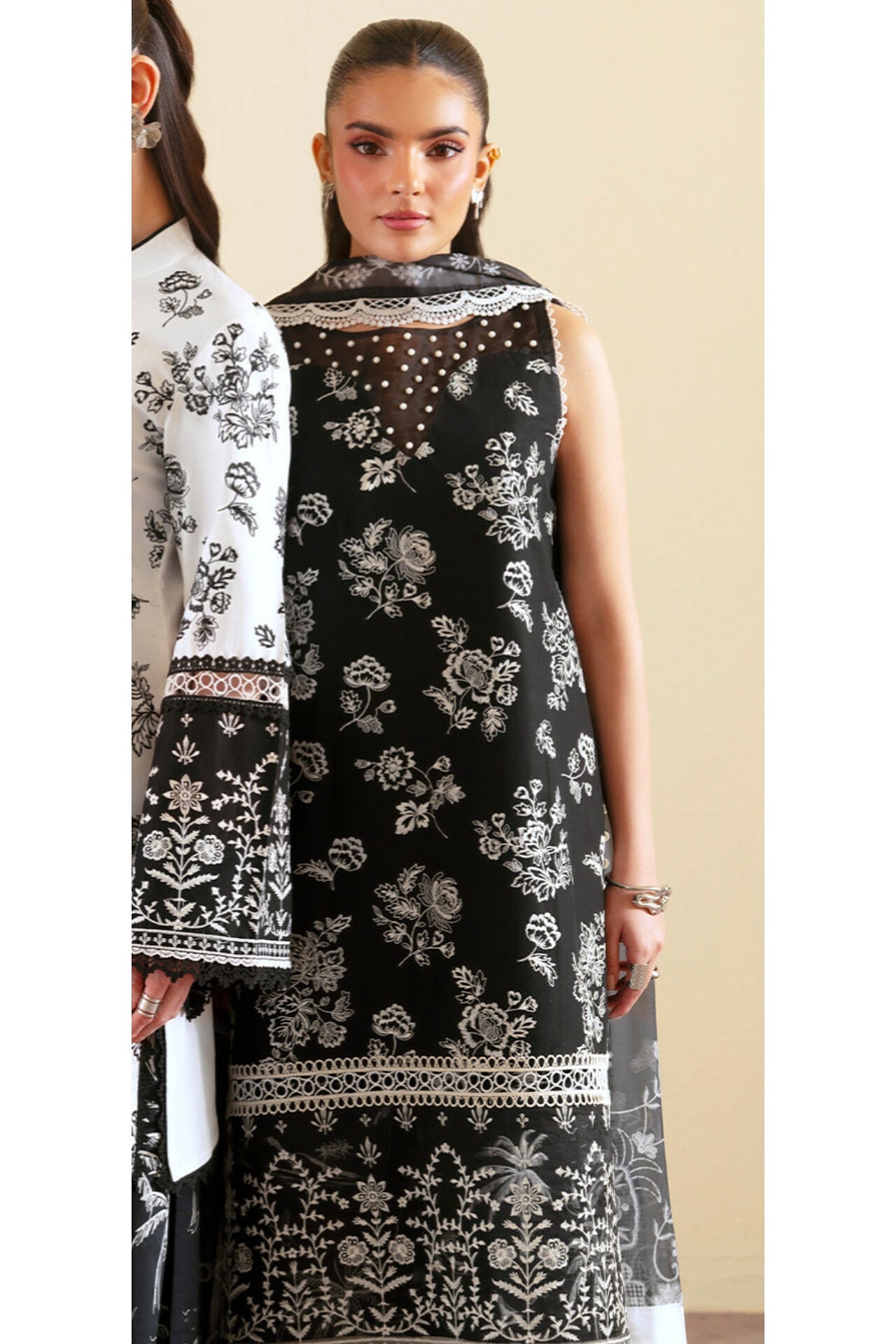 EMBER BY MAHNUR LAWN EMBROIDERED COLLECTION 2026 K [ 𝘽𝙀𝙎𝙏 𝙋𝙍𝙄𝘾𝙀 ✅ ]