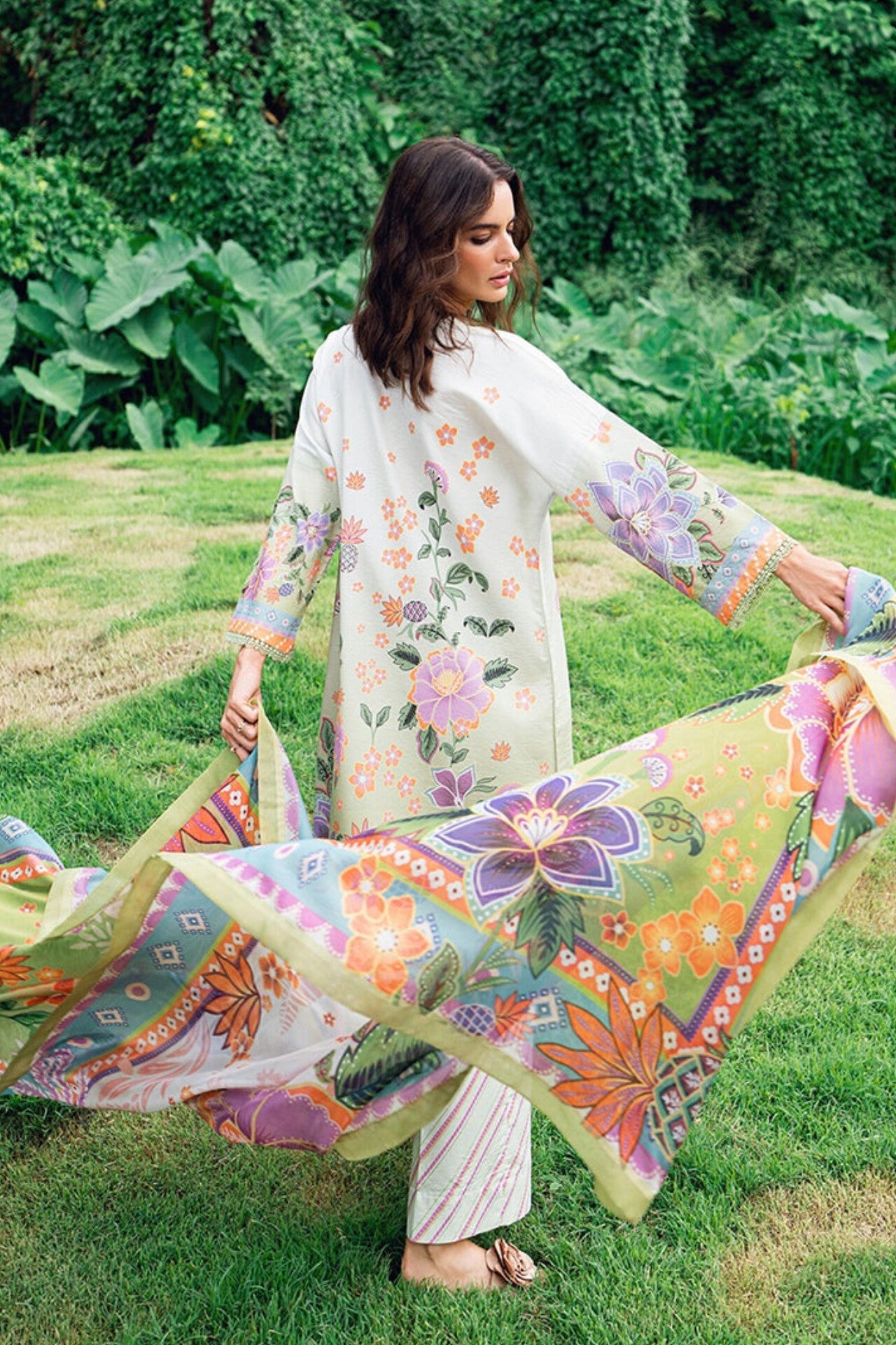 [ SUIT F ] - ROHEENAZ GARDEN VEIL EMBROIDERED LAWN PREMIUM COLLECTION