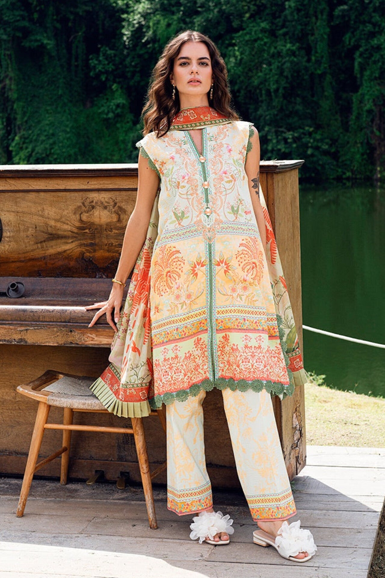 [ SUIT L ] - ROHEENAZ GARDEN VEIL EMBROIDERED LAWN PREMIUM COLLECTION