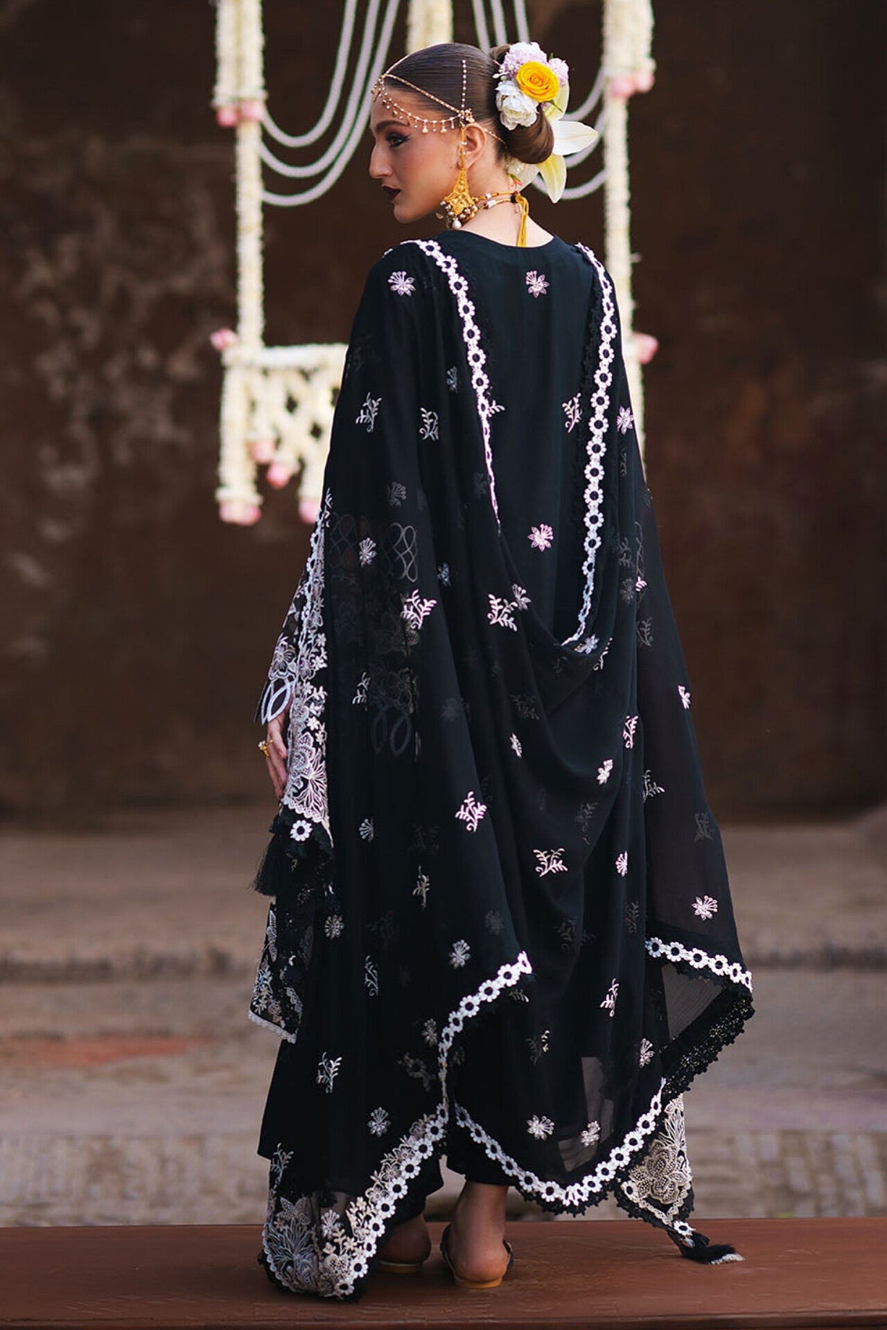[ SUIT E ] - GUL BY MAHNUR LUXURY LAWN EMBROIDERED COLLECTION 2026