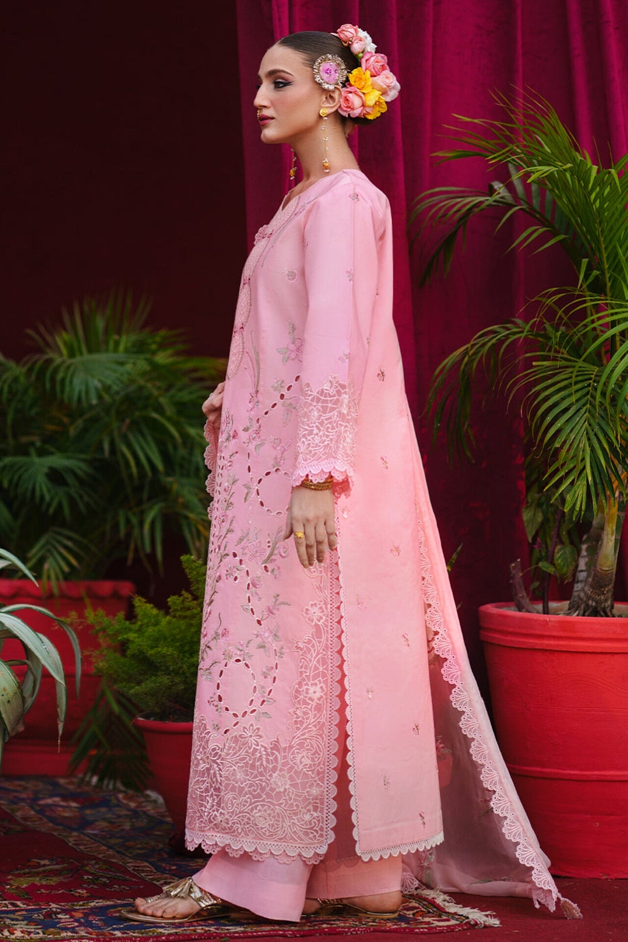 [ SUIT L ] - GUL BY MAHNUR LUXURY LAWN EMBROIDERED COLLECTION 2026
