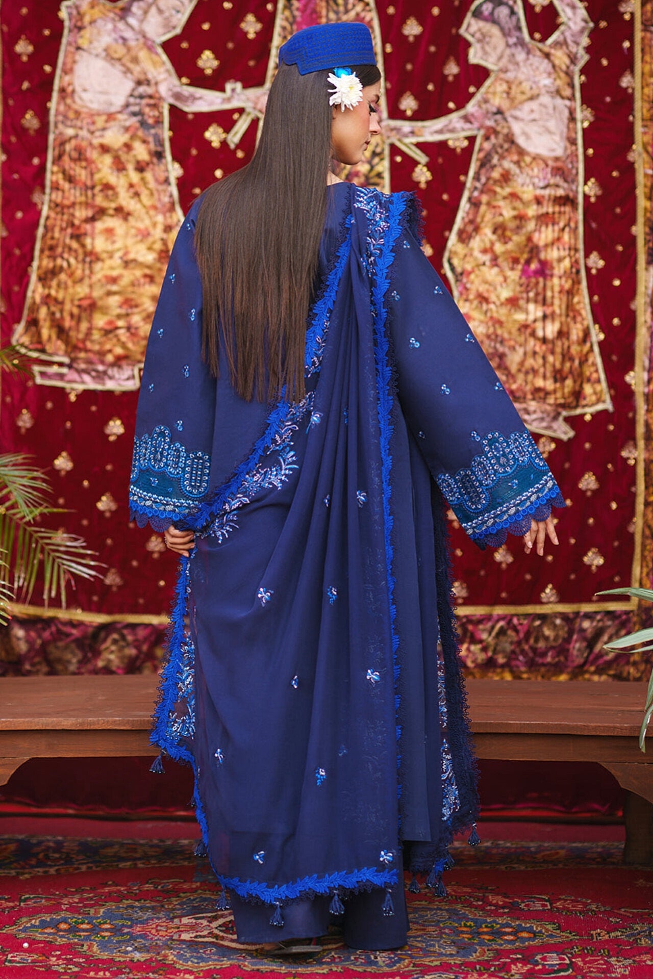 [ SUIT M ] - GUL BY MAHNUR LUXURY LAWN EMBROIDERED COLLECTION 2026